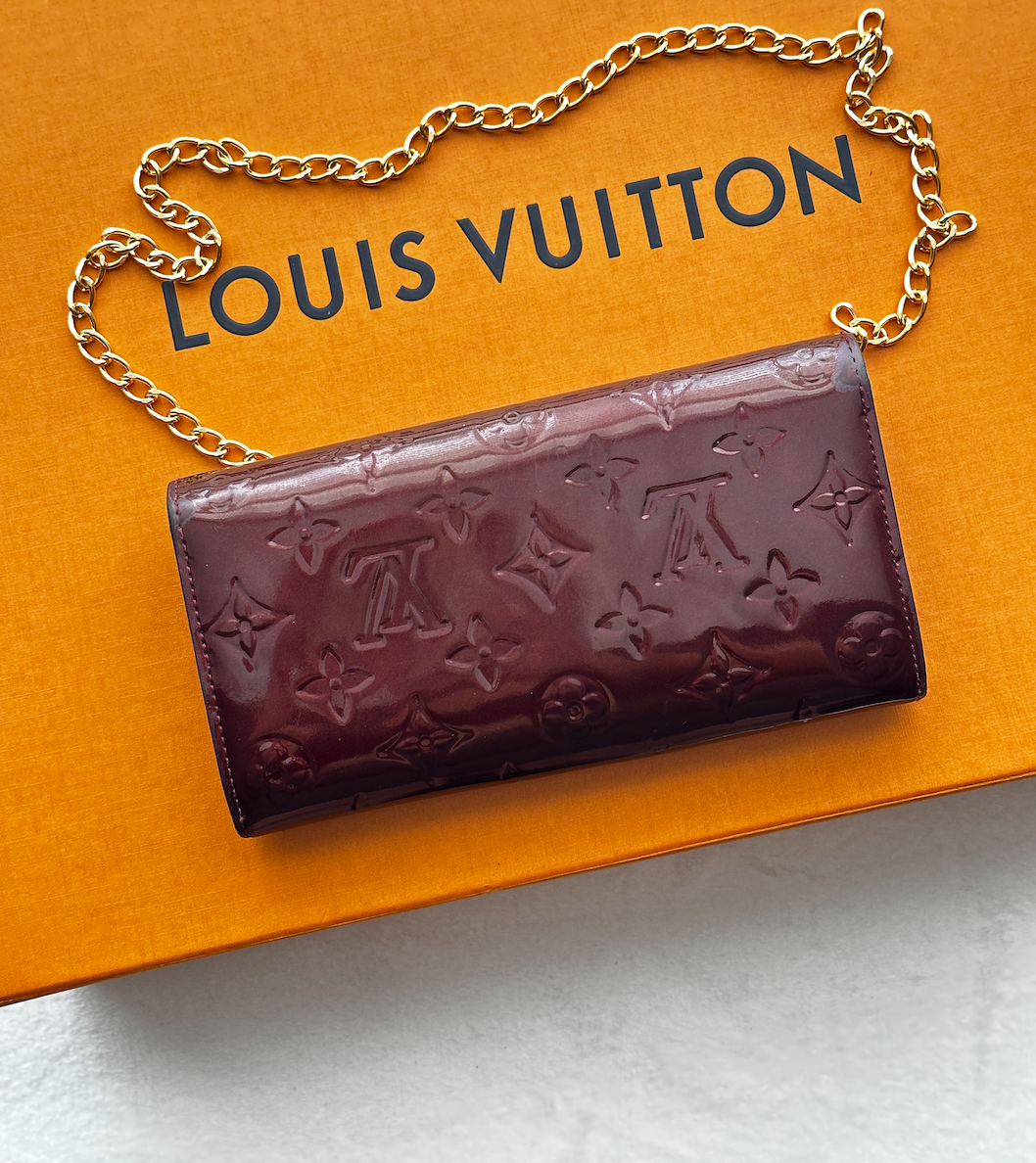 Authentic Louis Vuitton Monogram Burgundy Vernis Wallet Crossbody