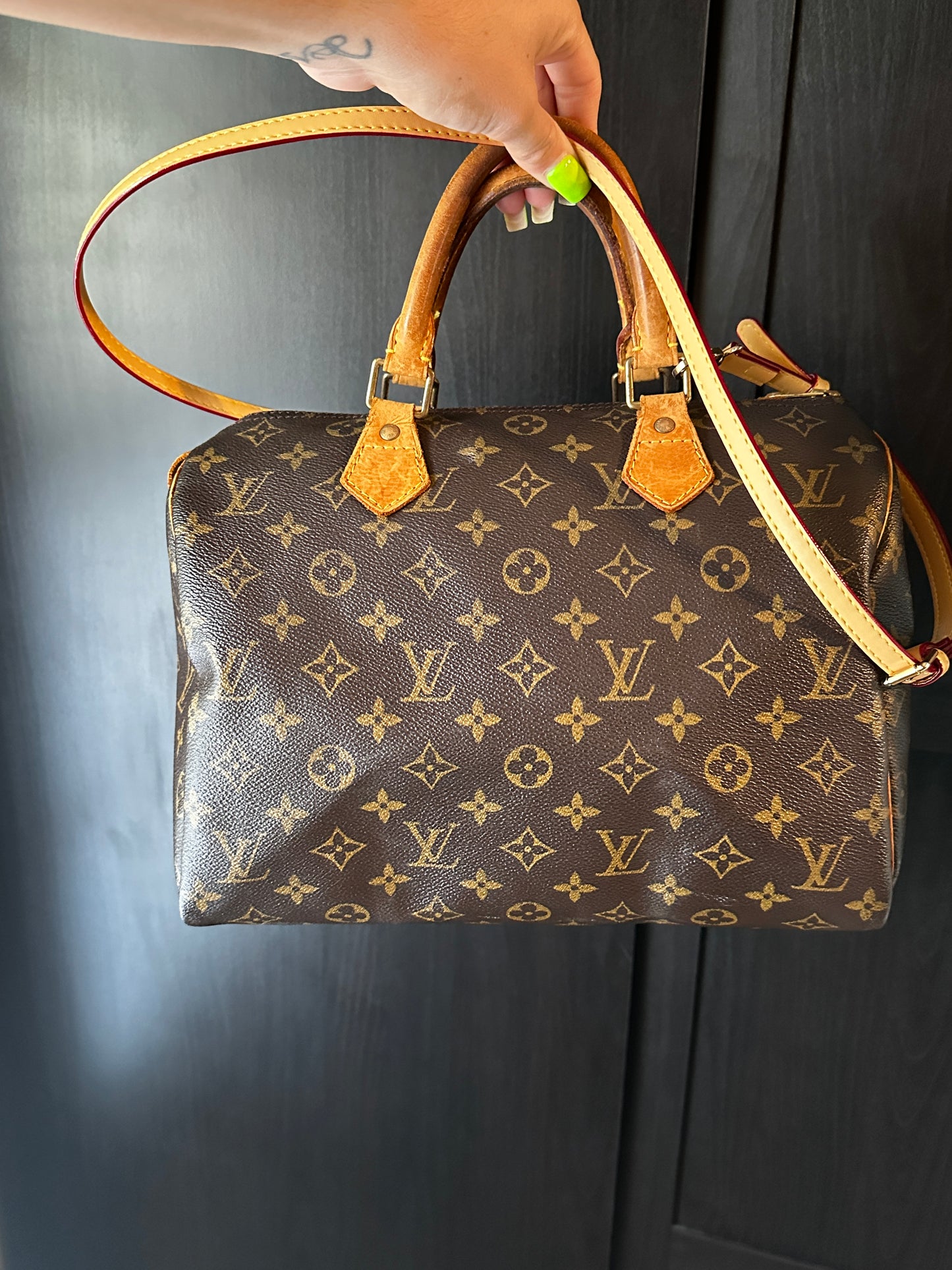 Authentic Louis Vuitton Monogram Speedy 30 w/ Generic Vachetta Strap