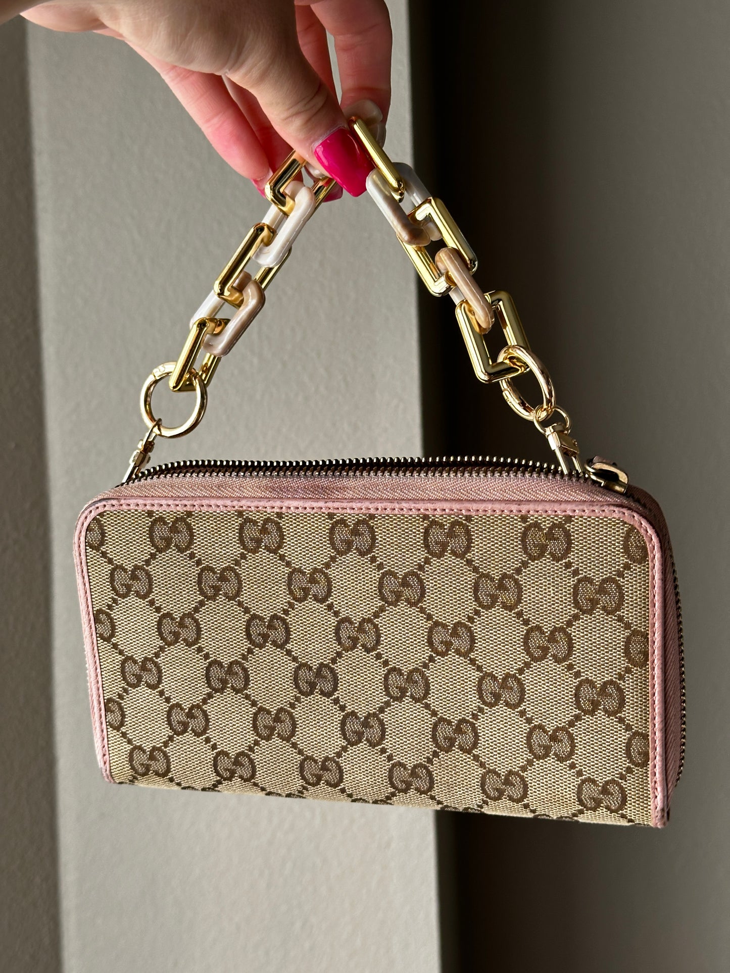 Authentic Gucci GG Pink Canvas Full Zip Wallet