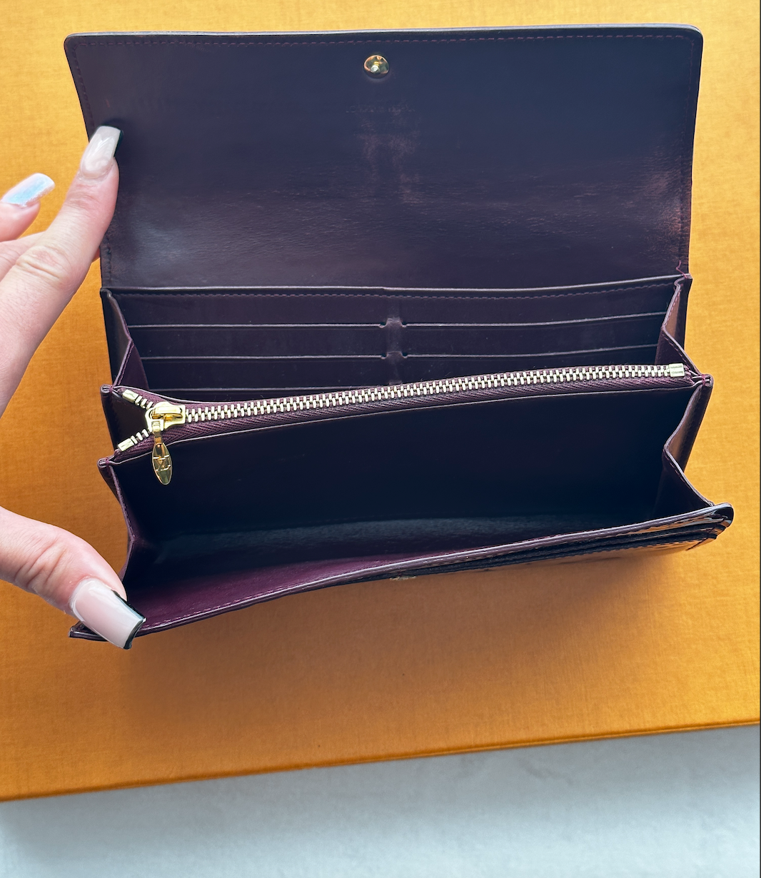 Authentic Louis Vuitton Monogram Burgundy Vernis Wallet Crossbody