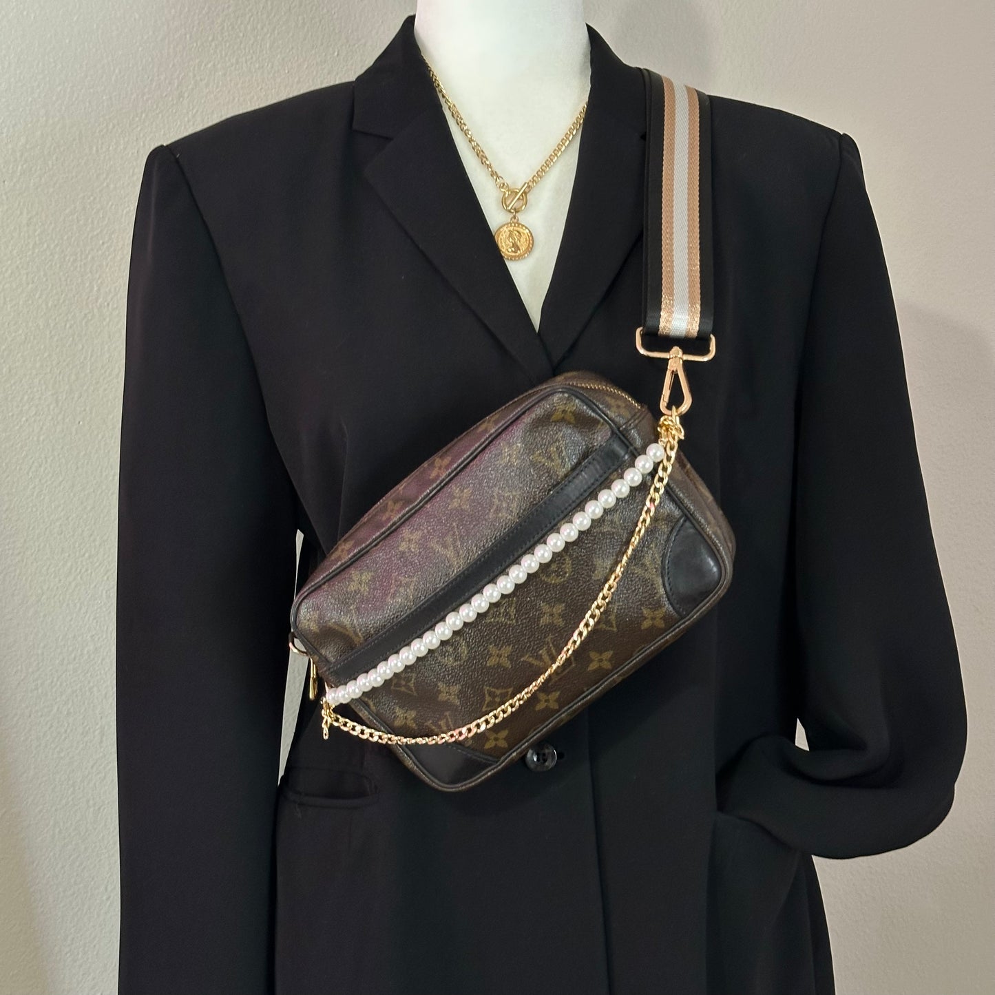 Authentic 1986 Louis Vuitton Monogram Trocadero 23 Crossbody