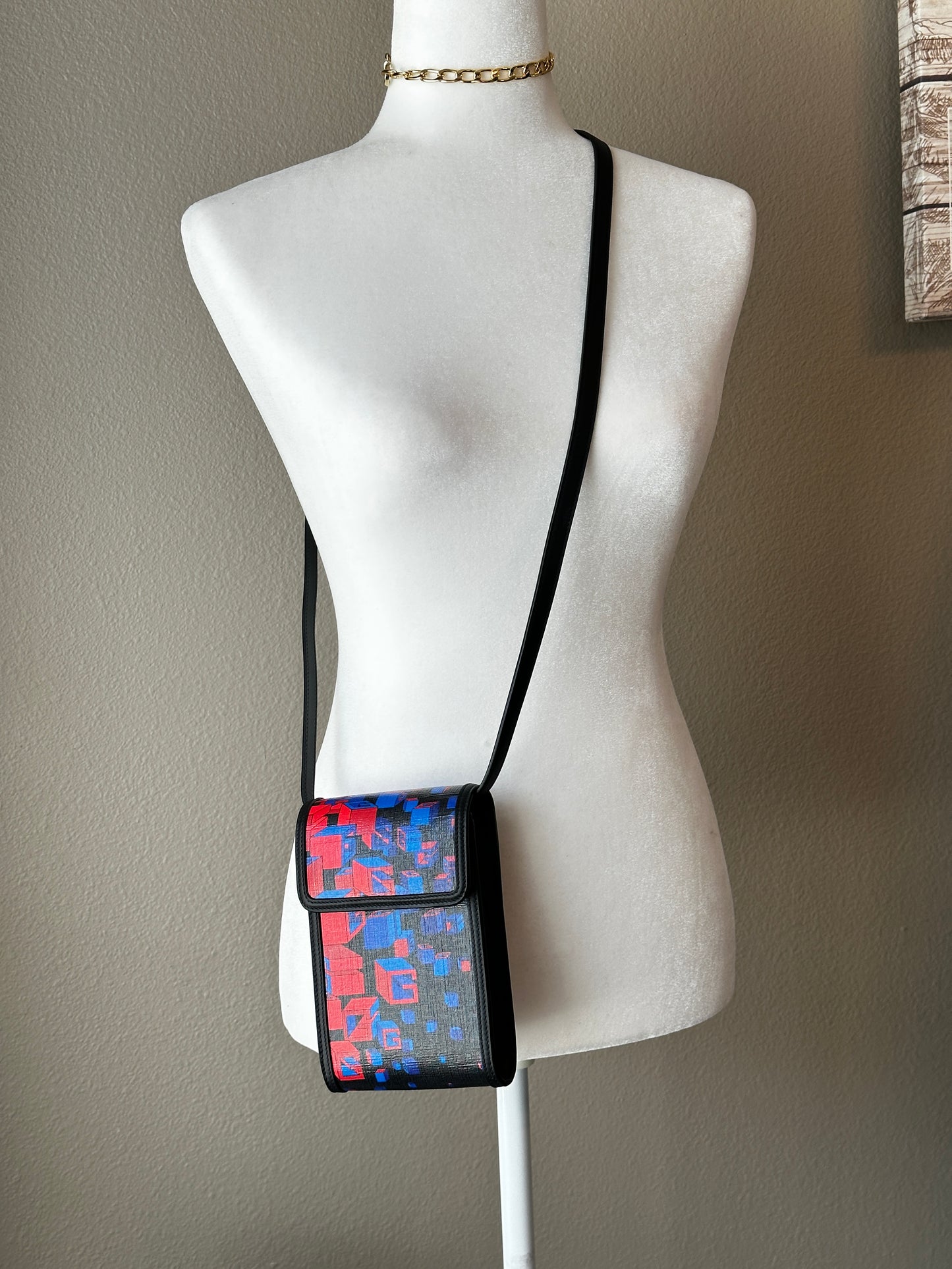 Authentic Guccig GG Printed Flap Crossbody