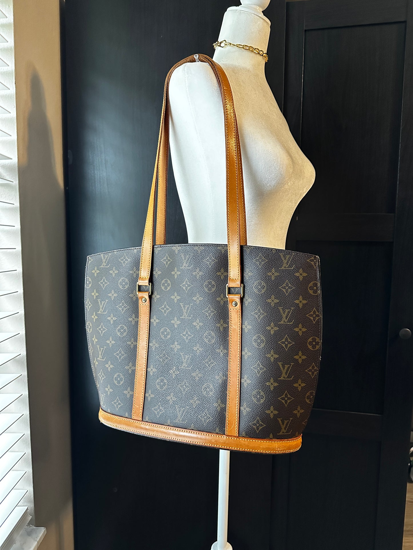 Authentic Louis Vuitton Monogram Babylone Tote