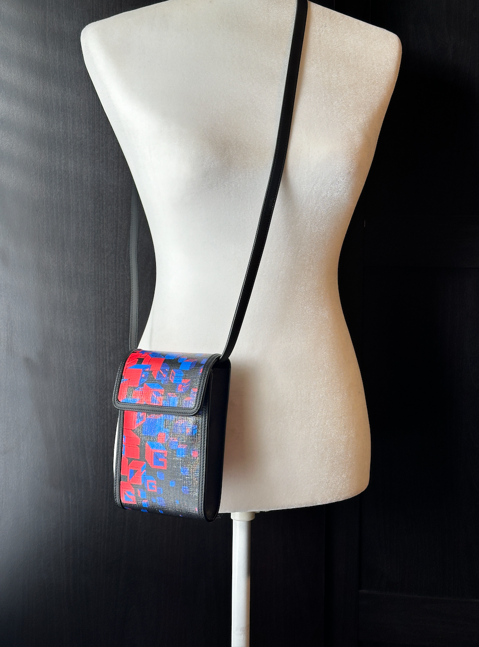 Authentic Guccig GG Printed Flap Crossbody
