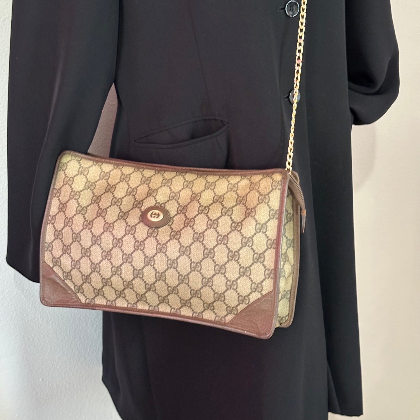 Authentic GUCCI GG Canvas Zipper Pouch Crossbody