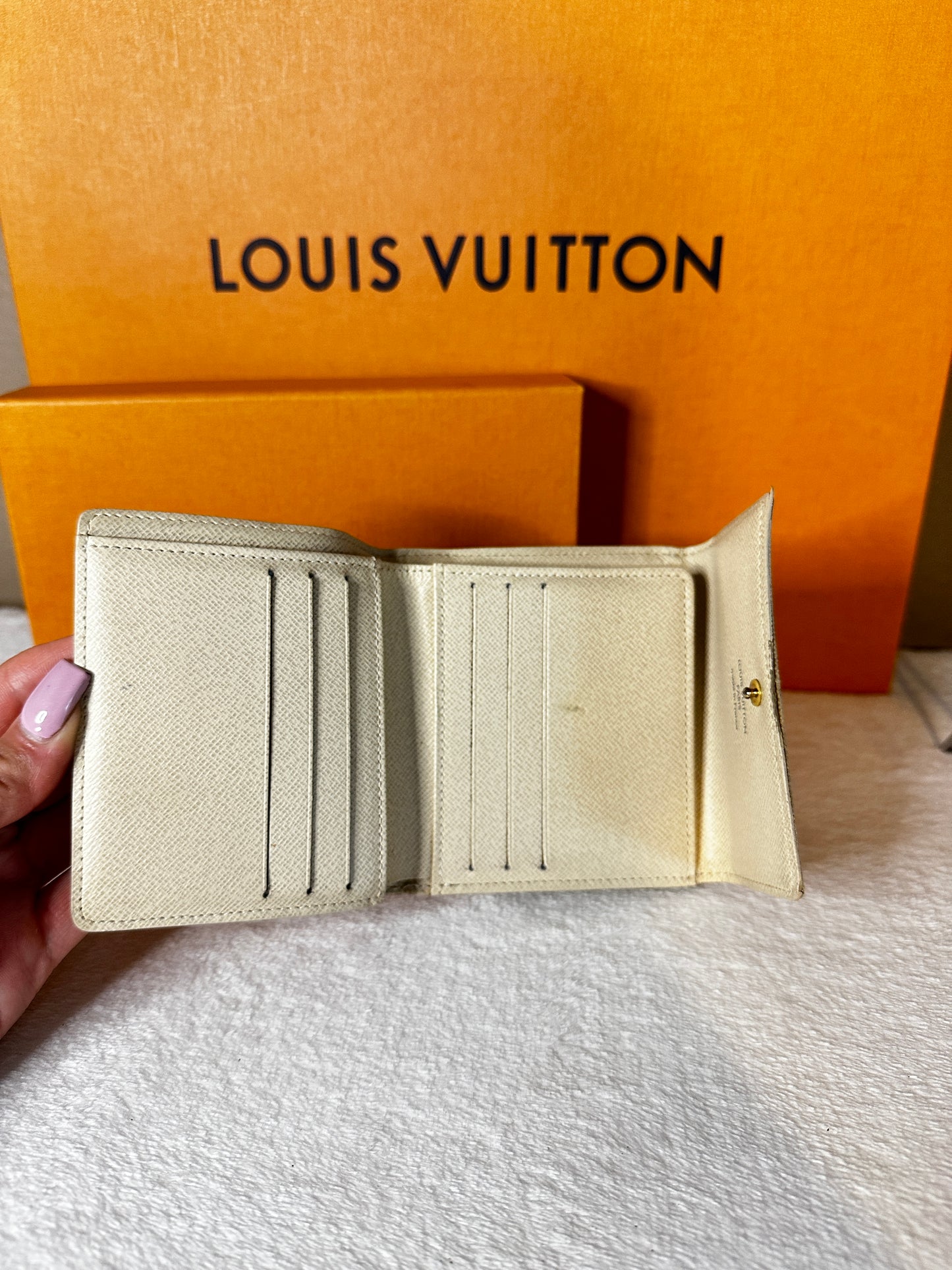 Authentic Louis Vuitton Damier Azur Compact Elise Bifold Wallet