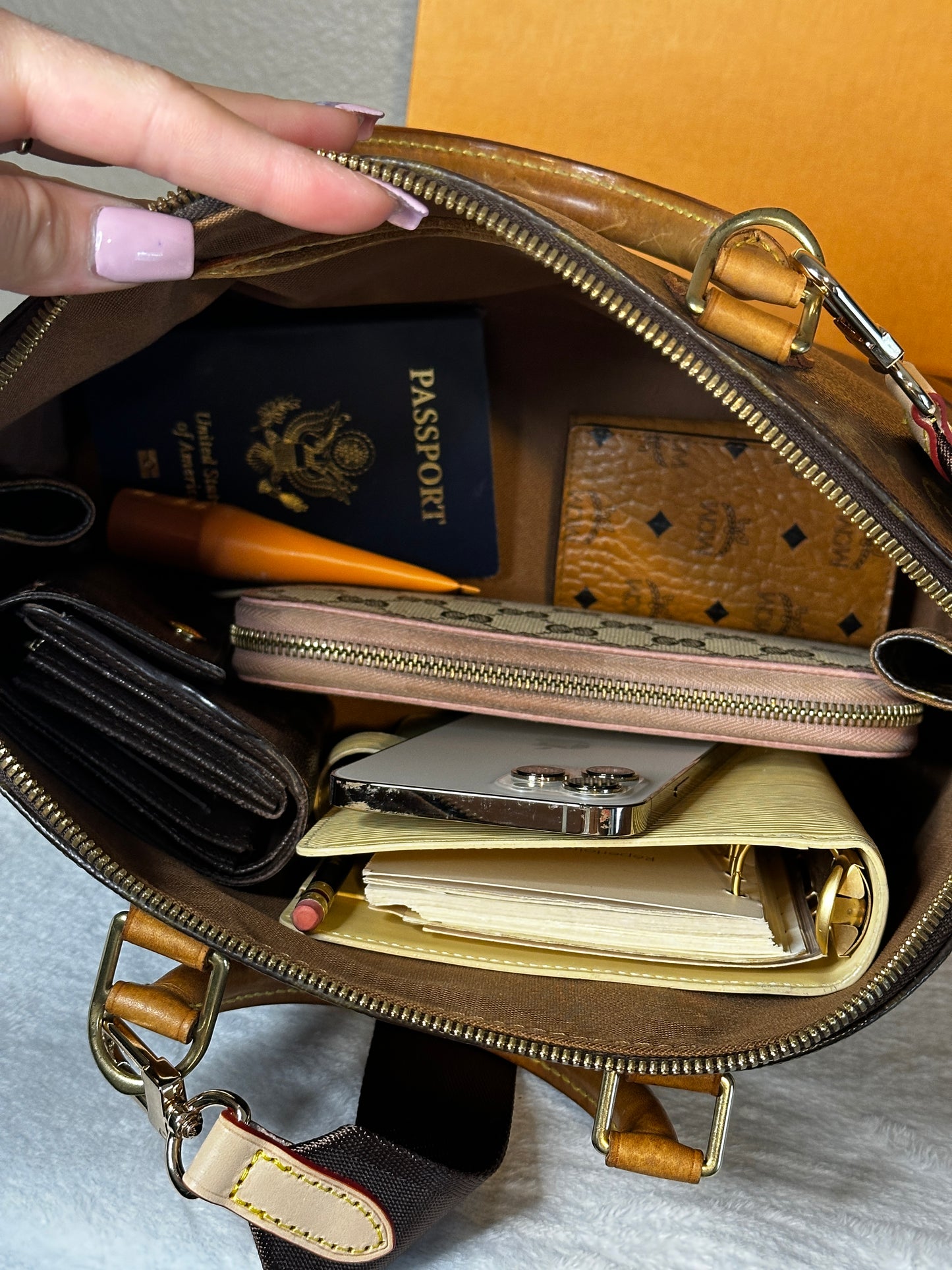 Authentic Louis Vuitton Monogram Alma PM