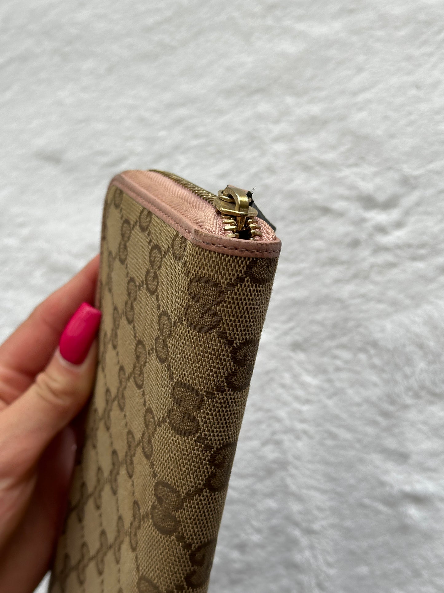 Authentic Gucci GG Pink Canvas Full Zip Wallet