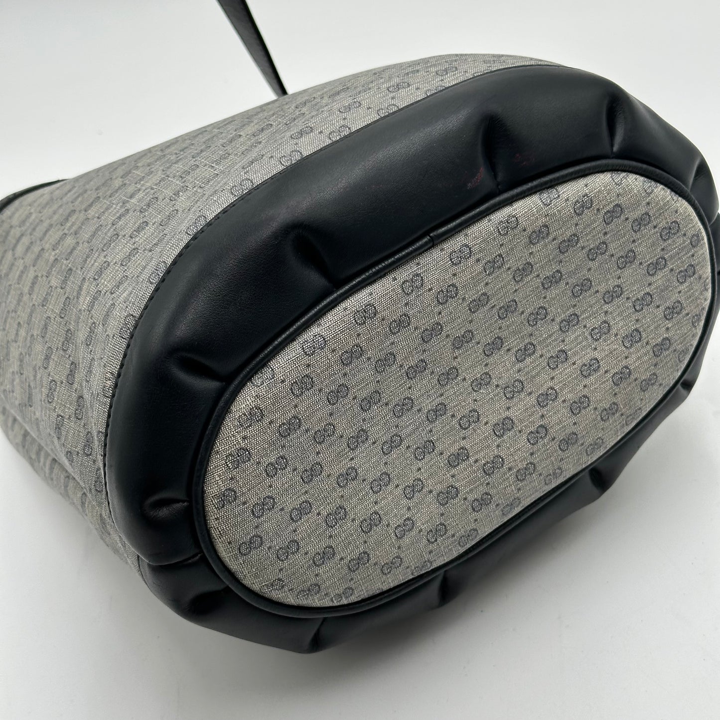 Authentic GUCCI Supreme Vintage GG Bucket Crossbody