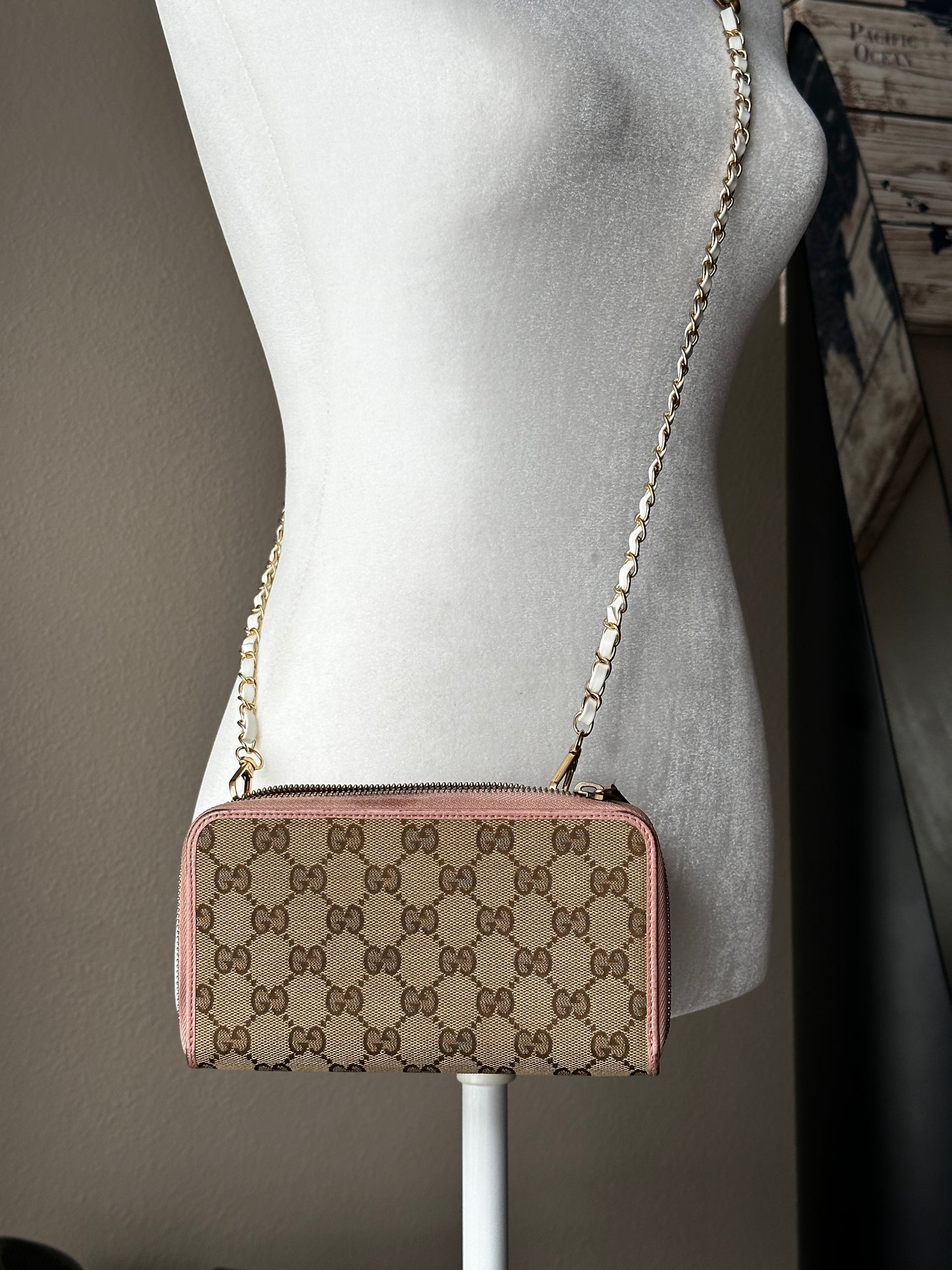 Authentic Gucci GG Pink Canvas Full Zip Wallet