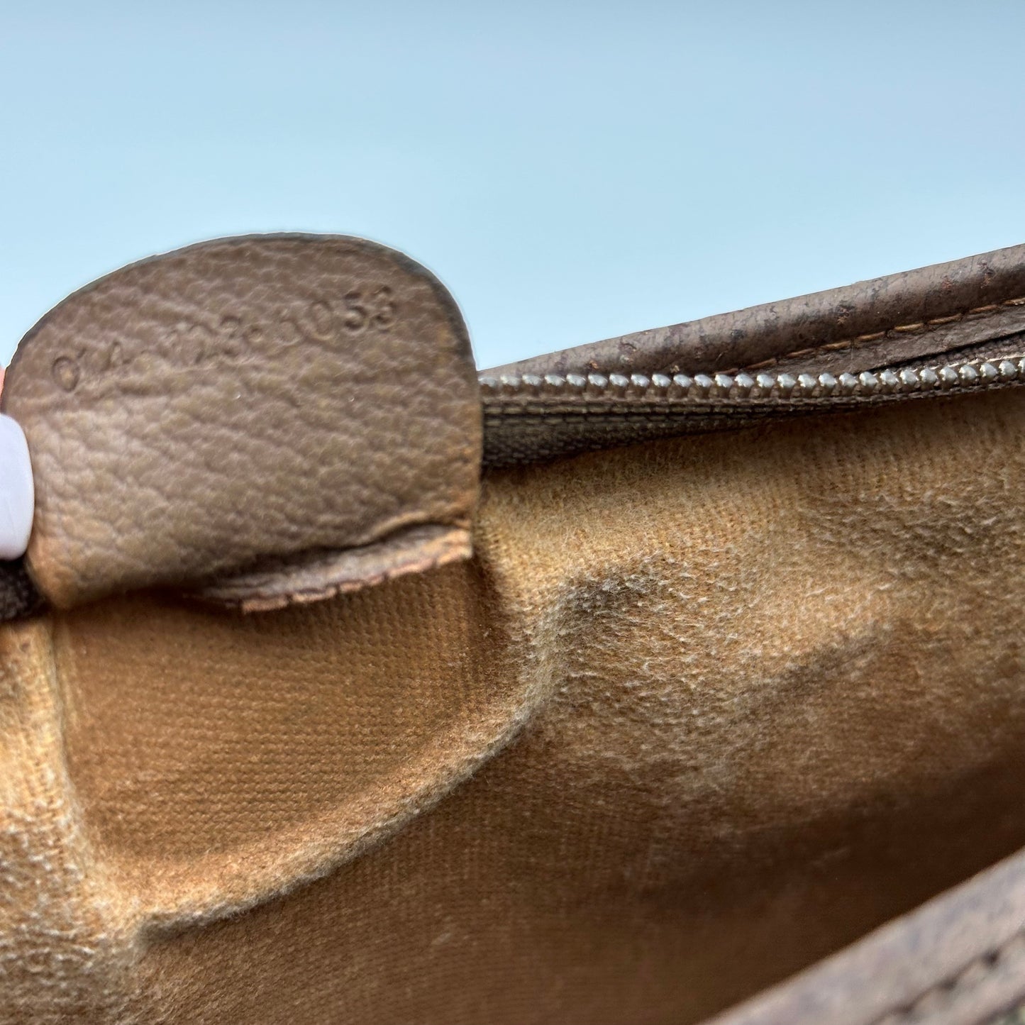 Authentic GUCCI GG Canvas Zipper Pouch Crossbody