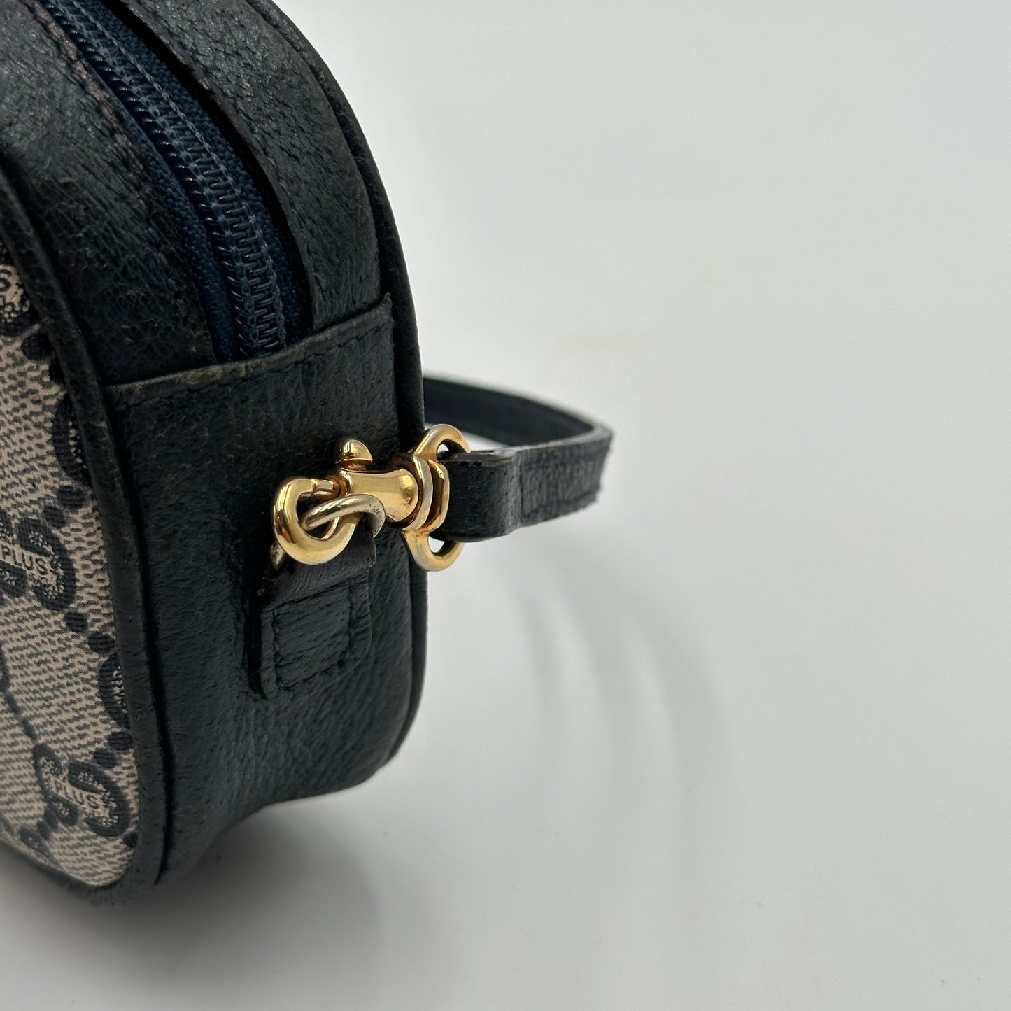 Authentic GUCCI GG Canvas Navy Blue Small Crossbody