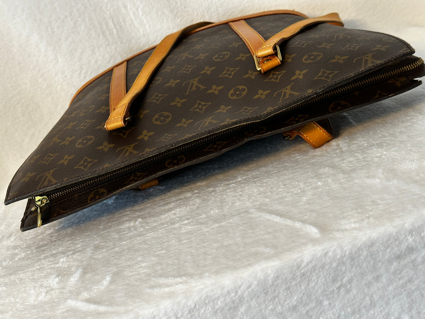 Authentic Louis Vuitton Monogram Babylone Tote