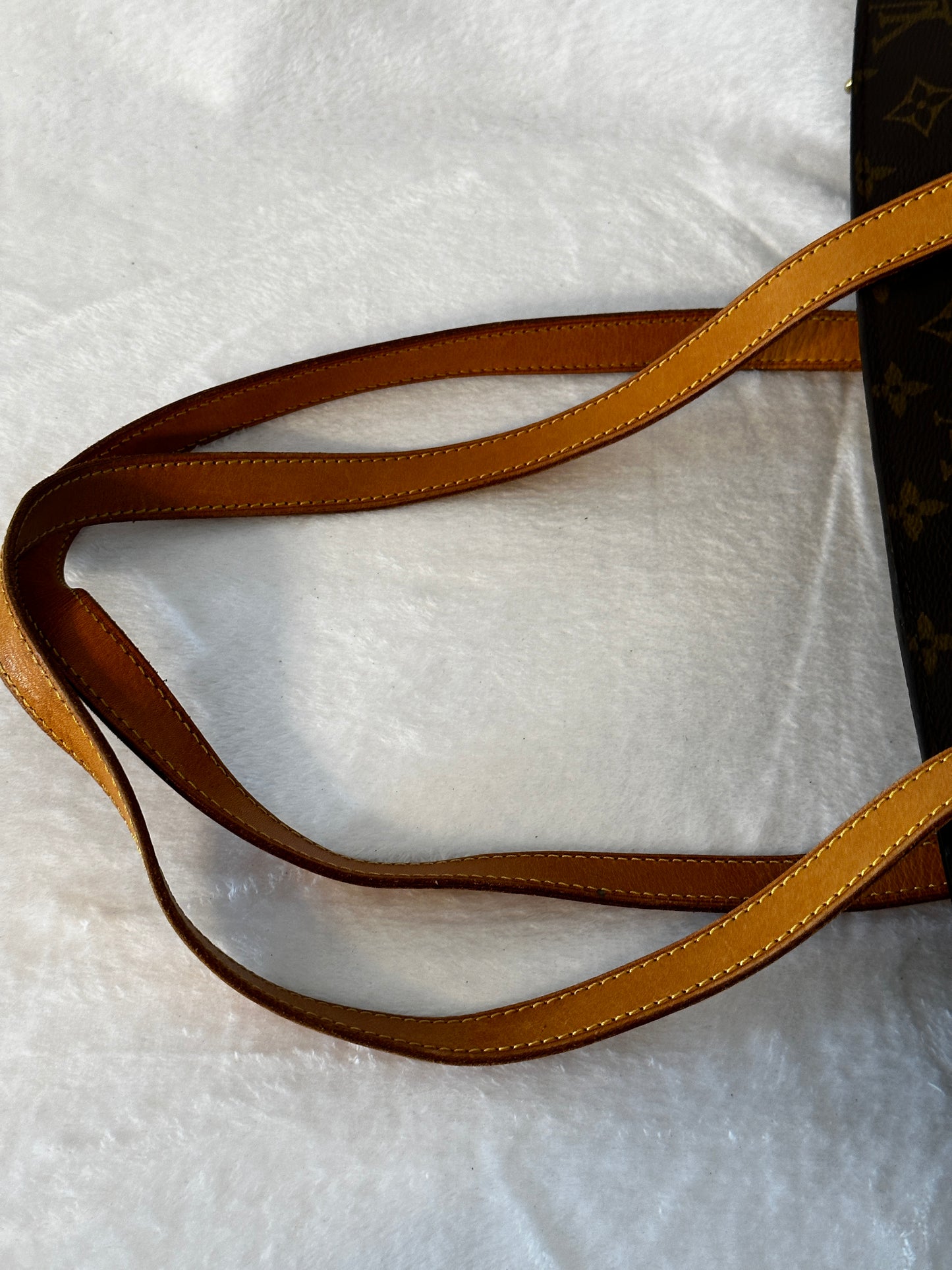 Authentic Louis Vuitton Monogram Babylone Tote