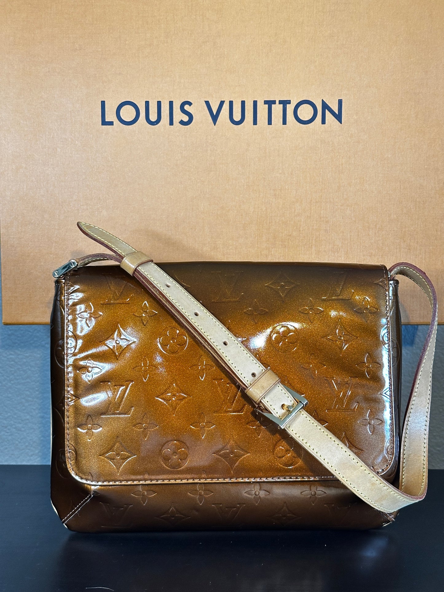 Authentic Louis Vuitton Thompson Street Shoulder Bag
