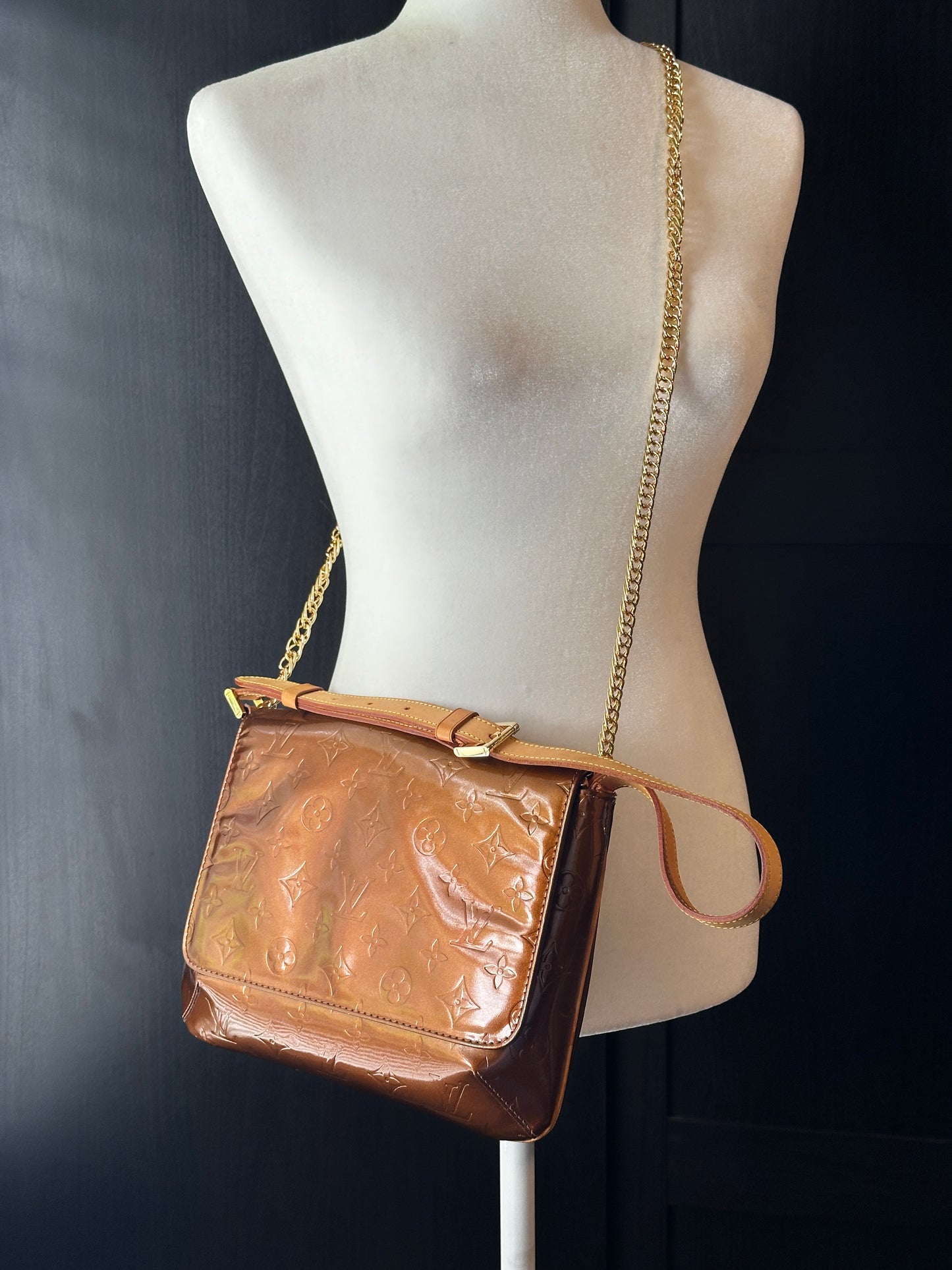 Authentic Louis Vuitton Thompson Street Shoulder Bag