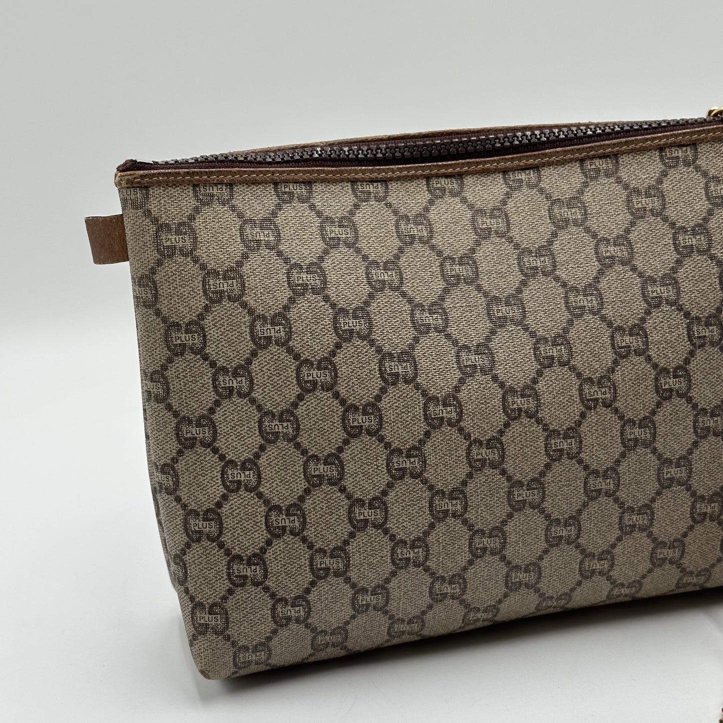 Authentic GUCCI GG Canvas Zipper Pouch Crossbody