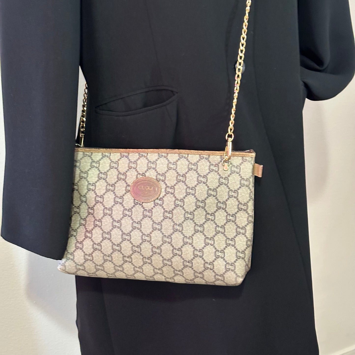 Authentic GUCCI GG Canvas Zipper Pouch Crossbody