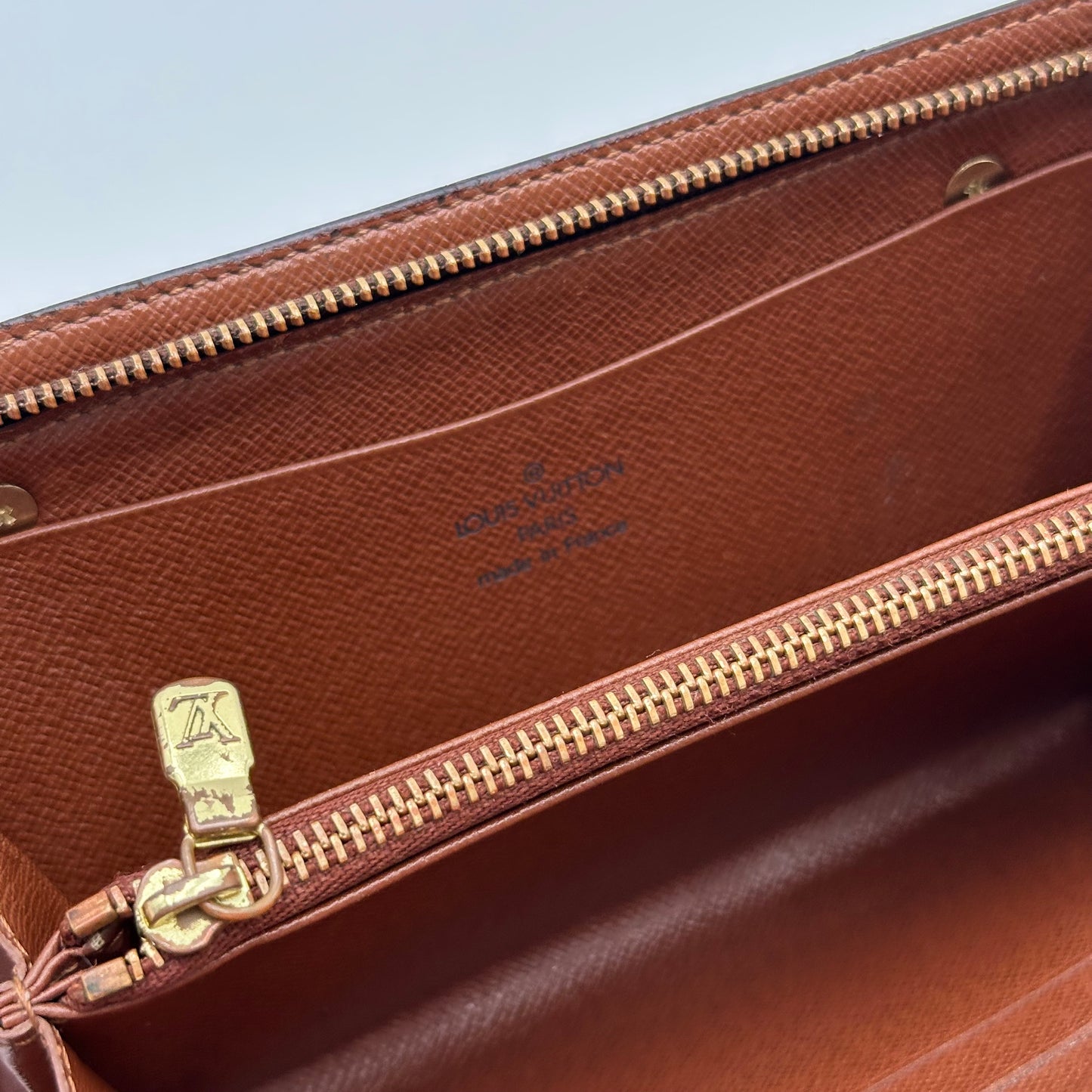 Authentic Louis Vuitton 2004 Monogram Porte Monnaie Zipper Wallet Crossbody