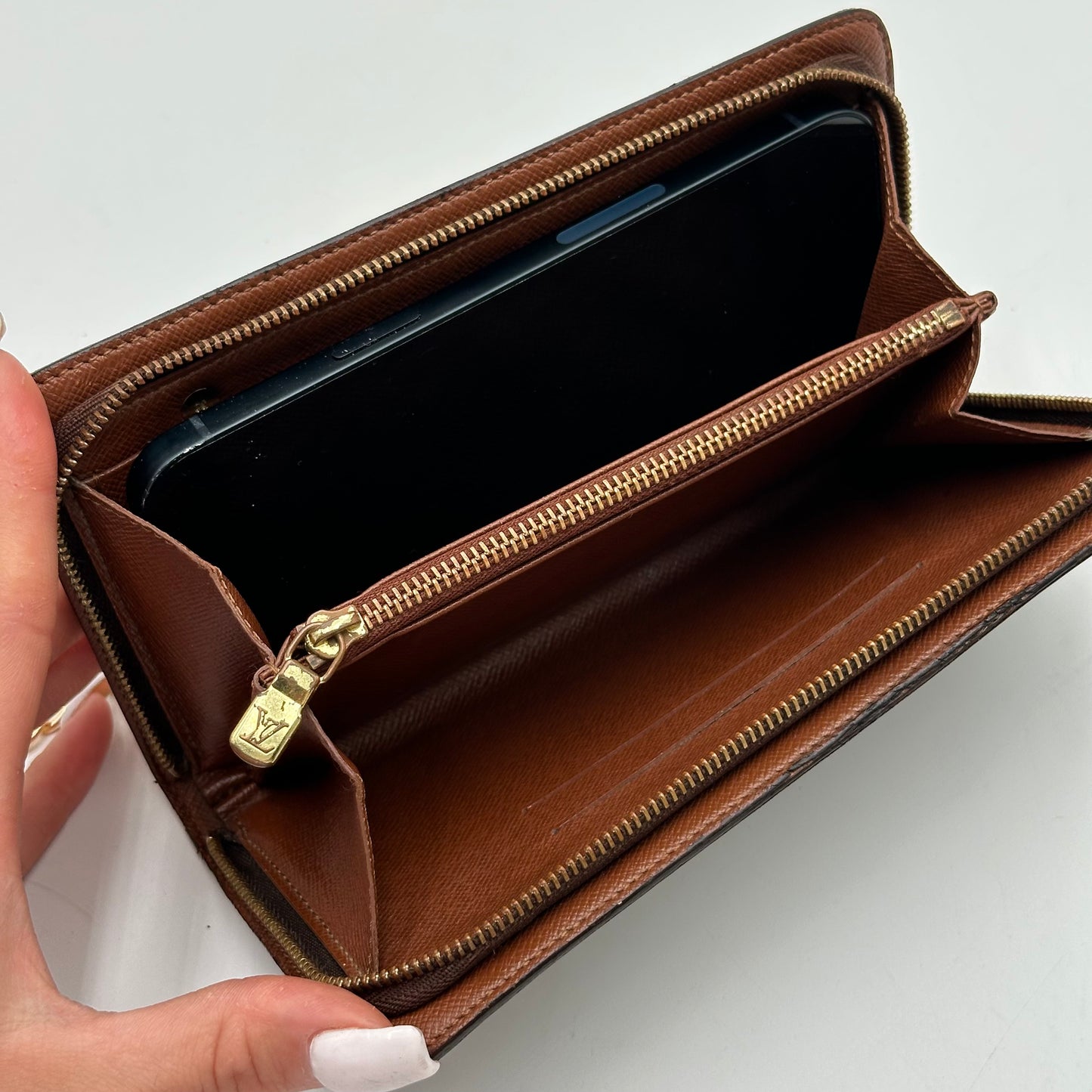 Authentic Louis Vuitton 2004 Monogram Porte Monnaie Zipper Wallet Crossbody