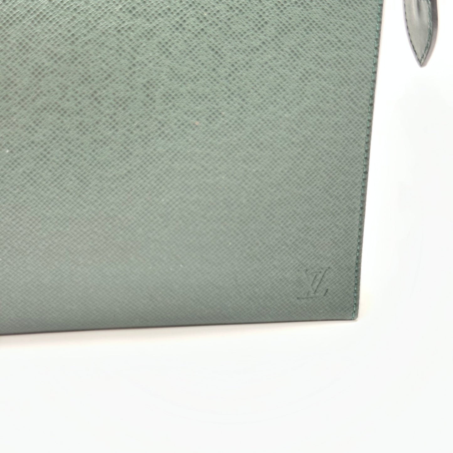 Authentic Louis Vuitton Green Epi Toiletry 26 Crossbody