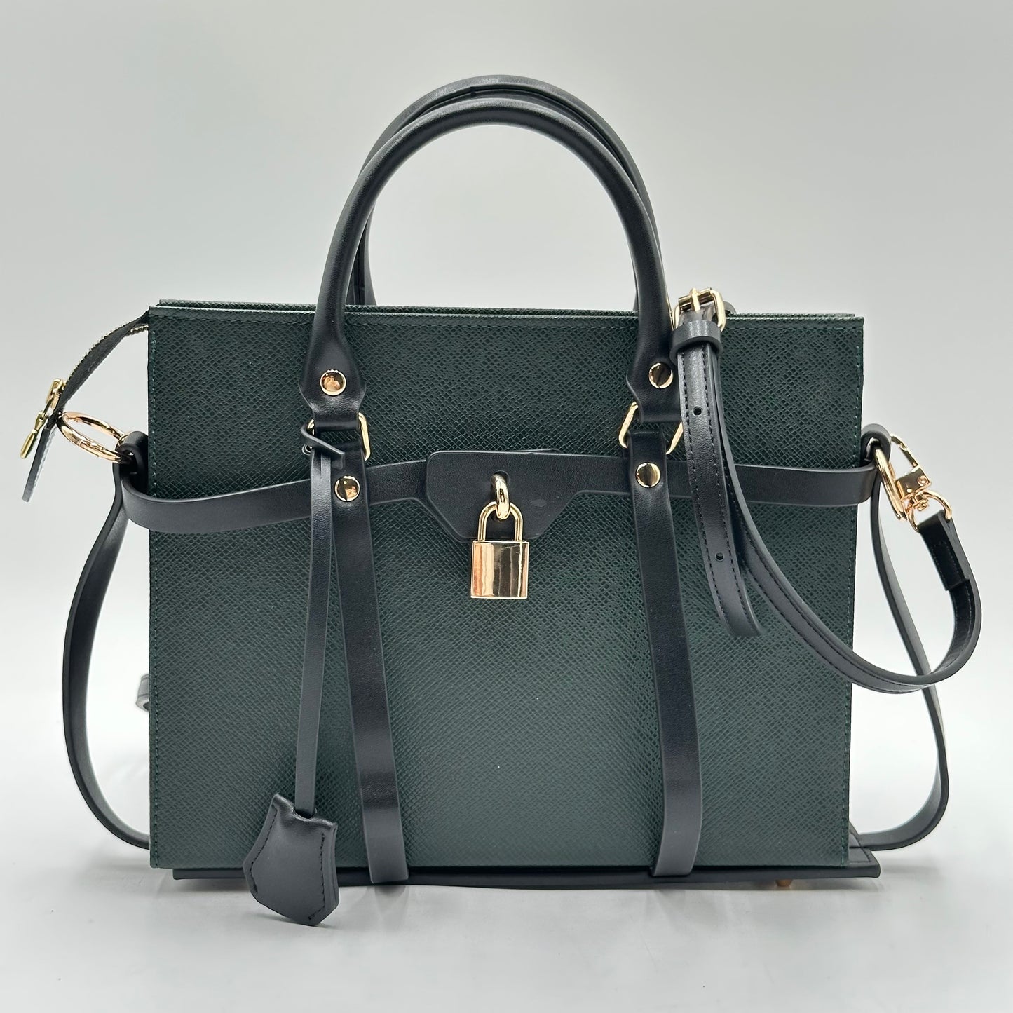 Authentic Louis Vuitton Green Epi Toiletry 26 Crossbody