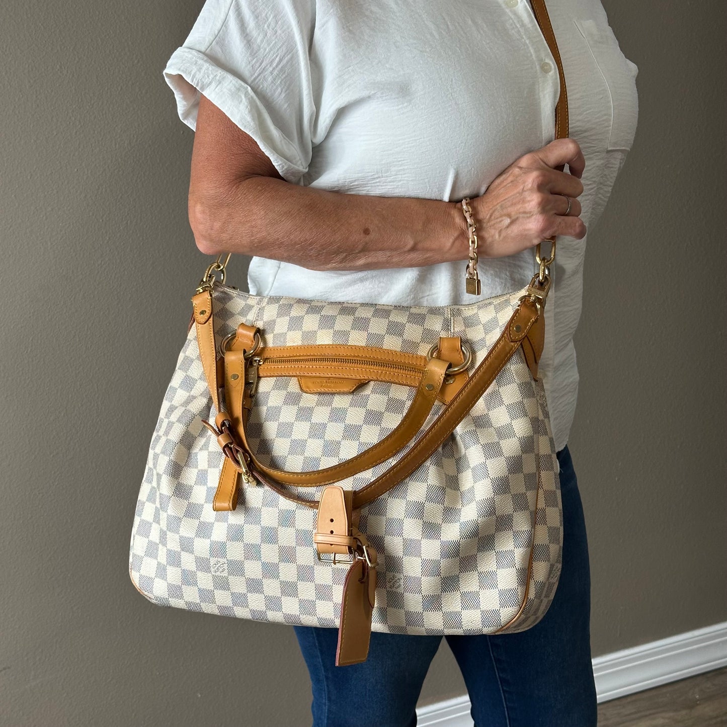 2011 Authentic Damier Azur Evora MM Handbag Crossbody