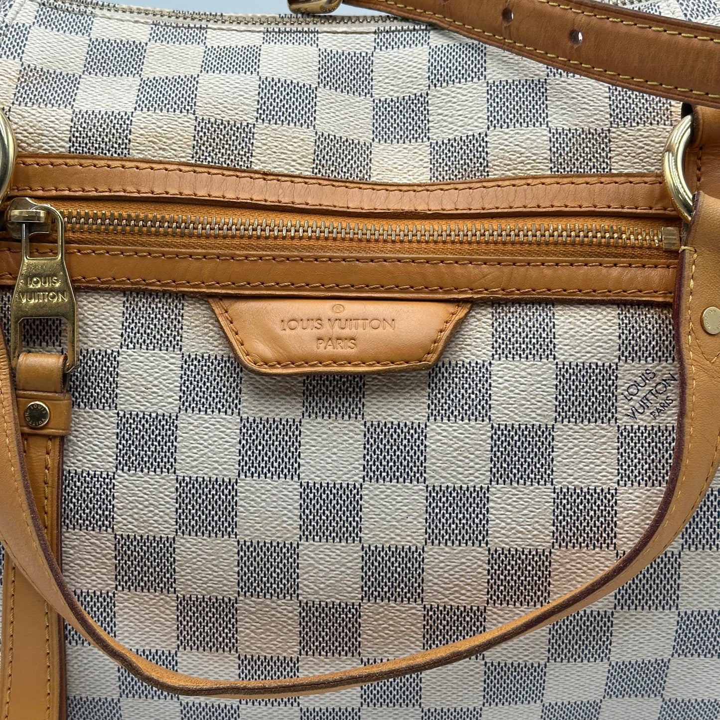 2011 Authentic Damier Azur Evora MM Handbag Crossbody