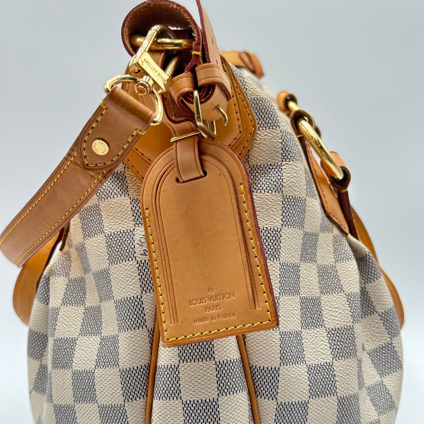 2011 Authentic Damier Azur Evora MM Handbag Crossbody