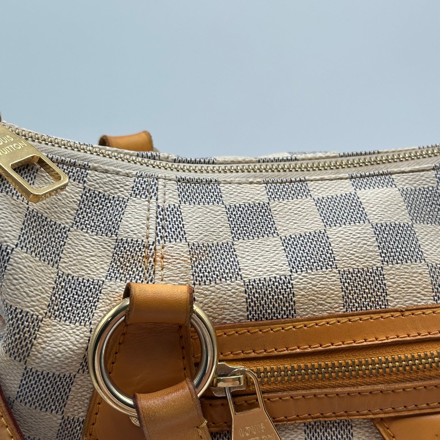 2011 Authentic Damier Azur Evora MM Handbag Crossbody