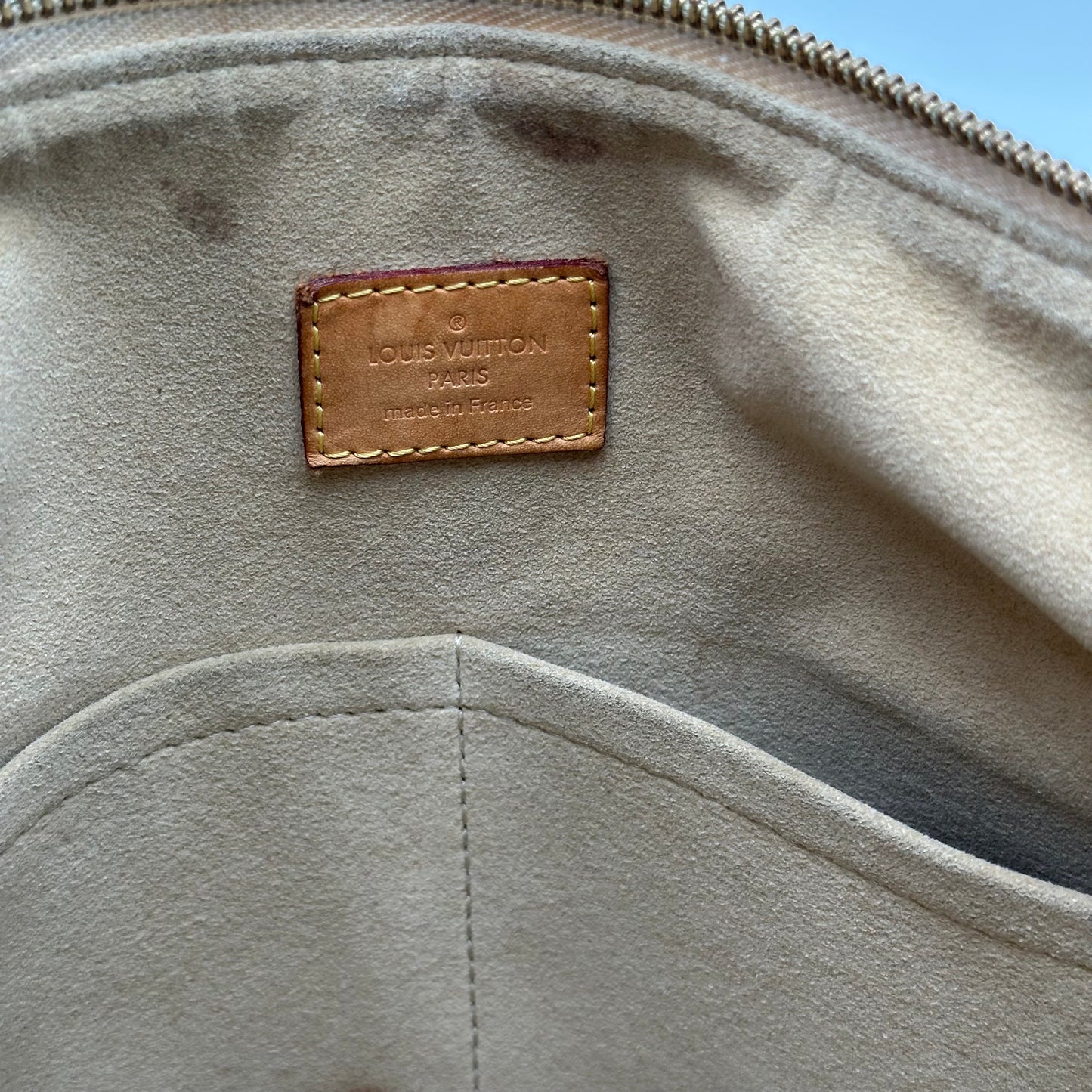 2011 Authentic Damier Azur Evora MM Handbag Crossbody