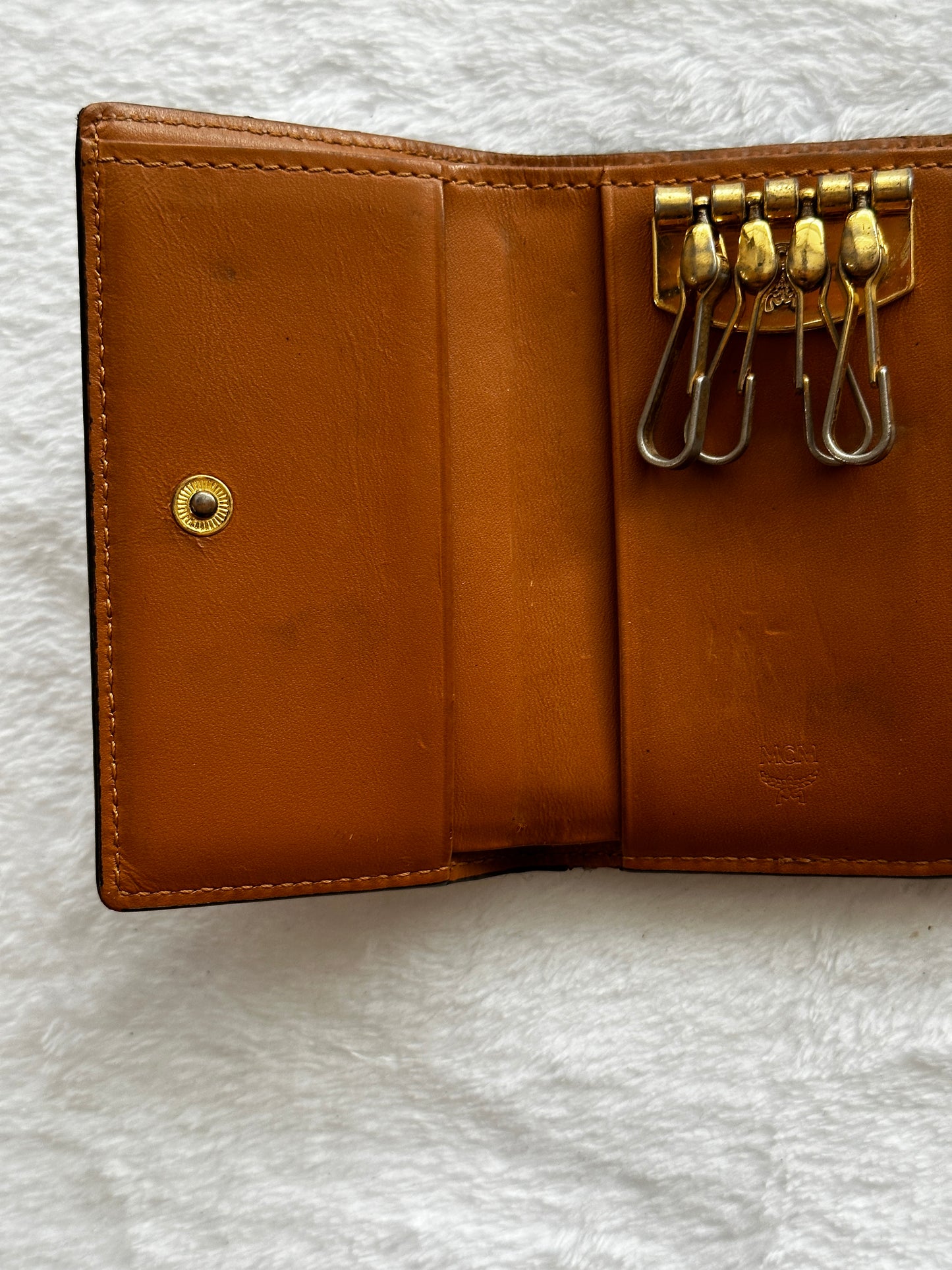 Authentic MCM 4 Key Ring Holder Wallet