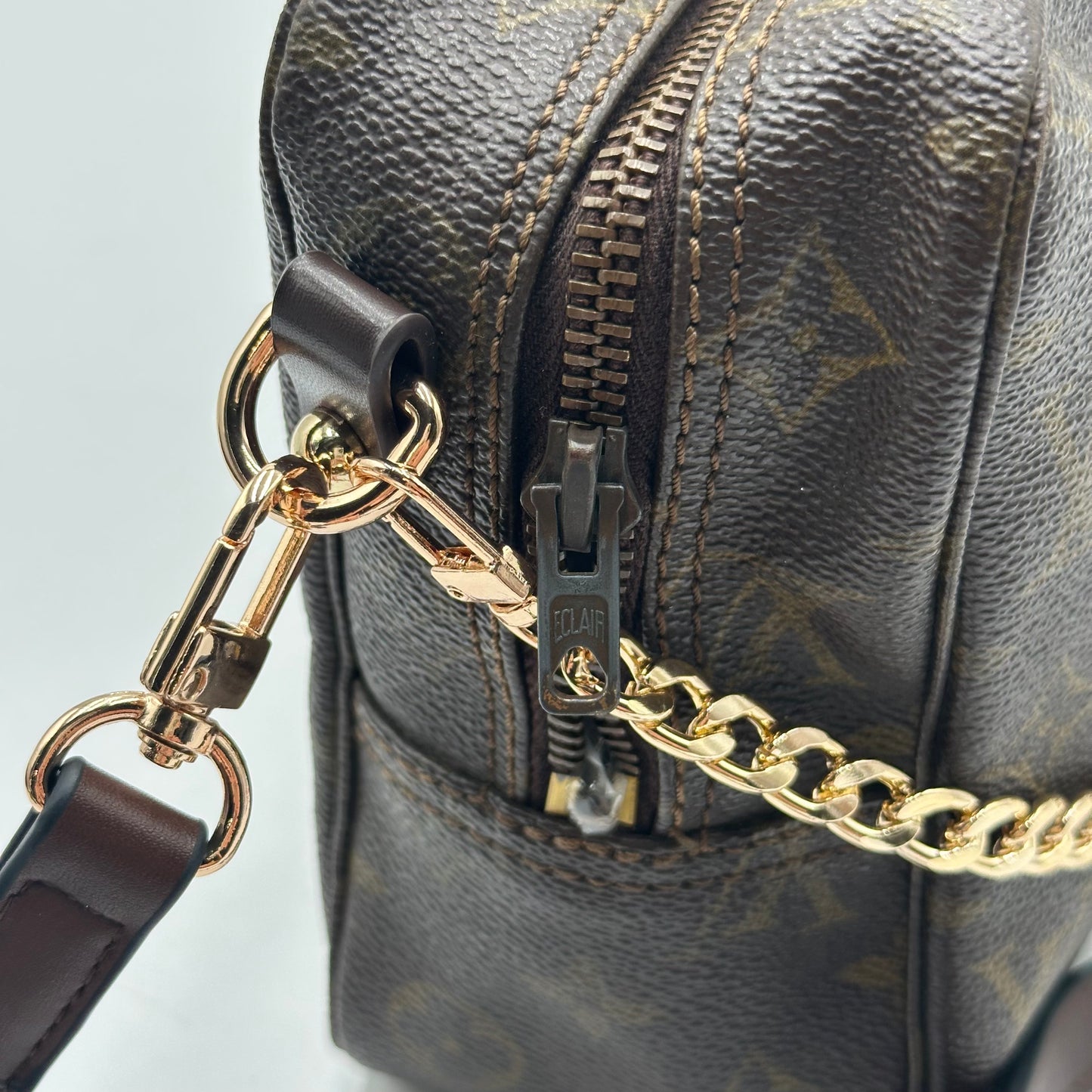 Authentic Louis Vuitton 1982 Monogram Trousse 28 Crossbody