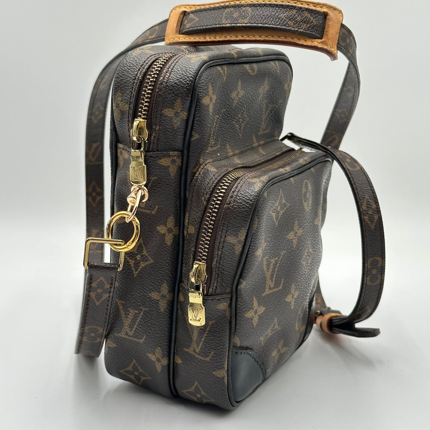 Authentic Louis Vuitton 2004 Monogram Amazone MM Crossbody