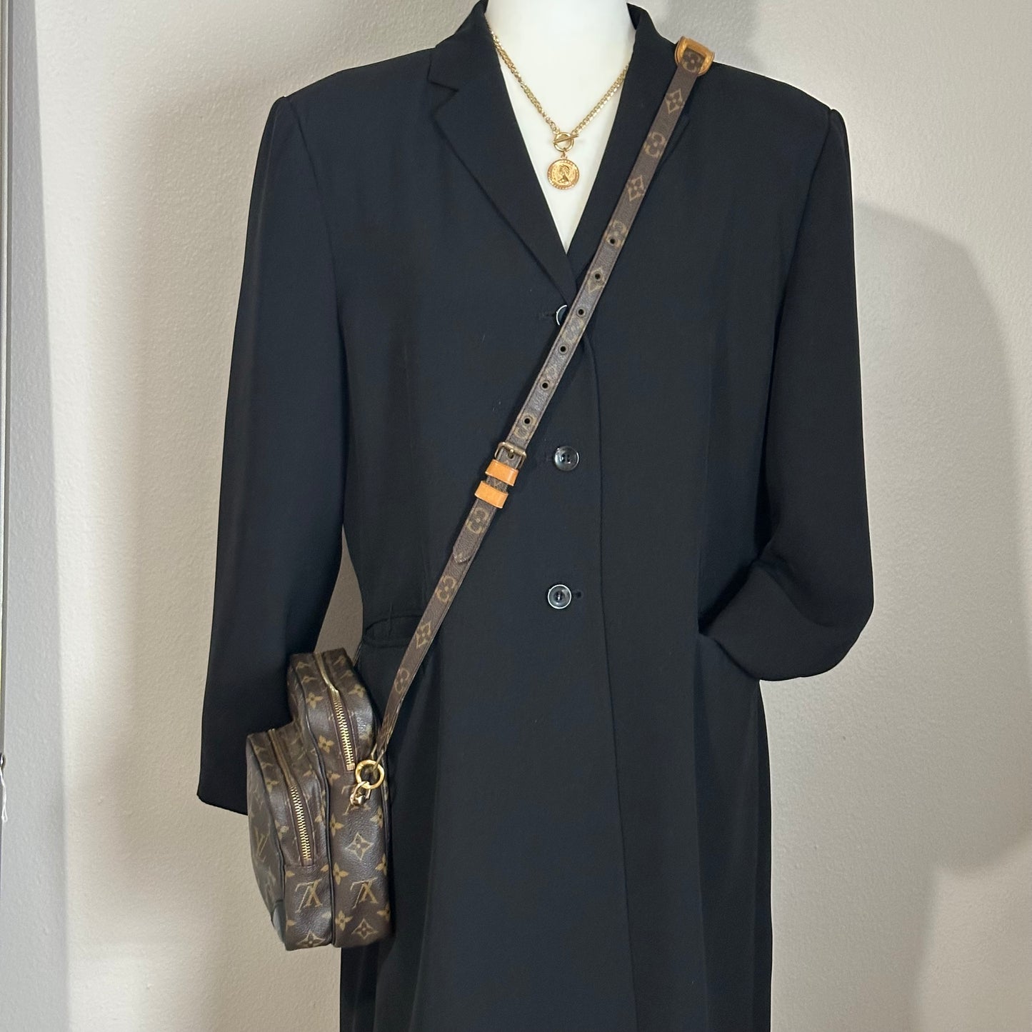 Authentic Louis Vuitton 2004 Monogram Amazone MM Crossbody