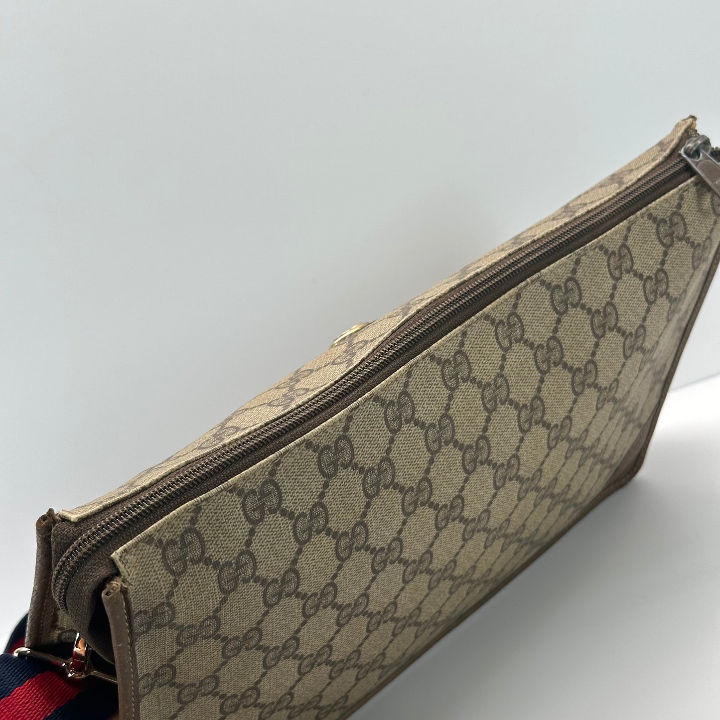 Authentic GUCCI GG Canvas Zipper Pouch Crossbody