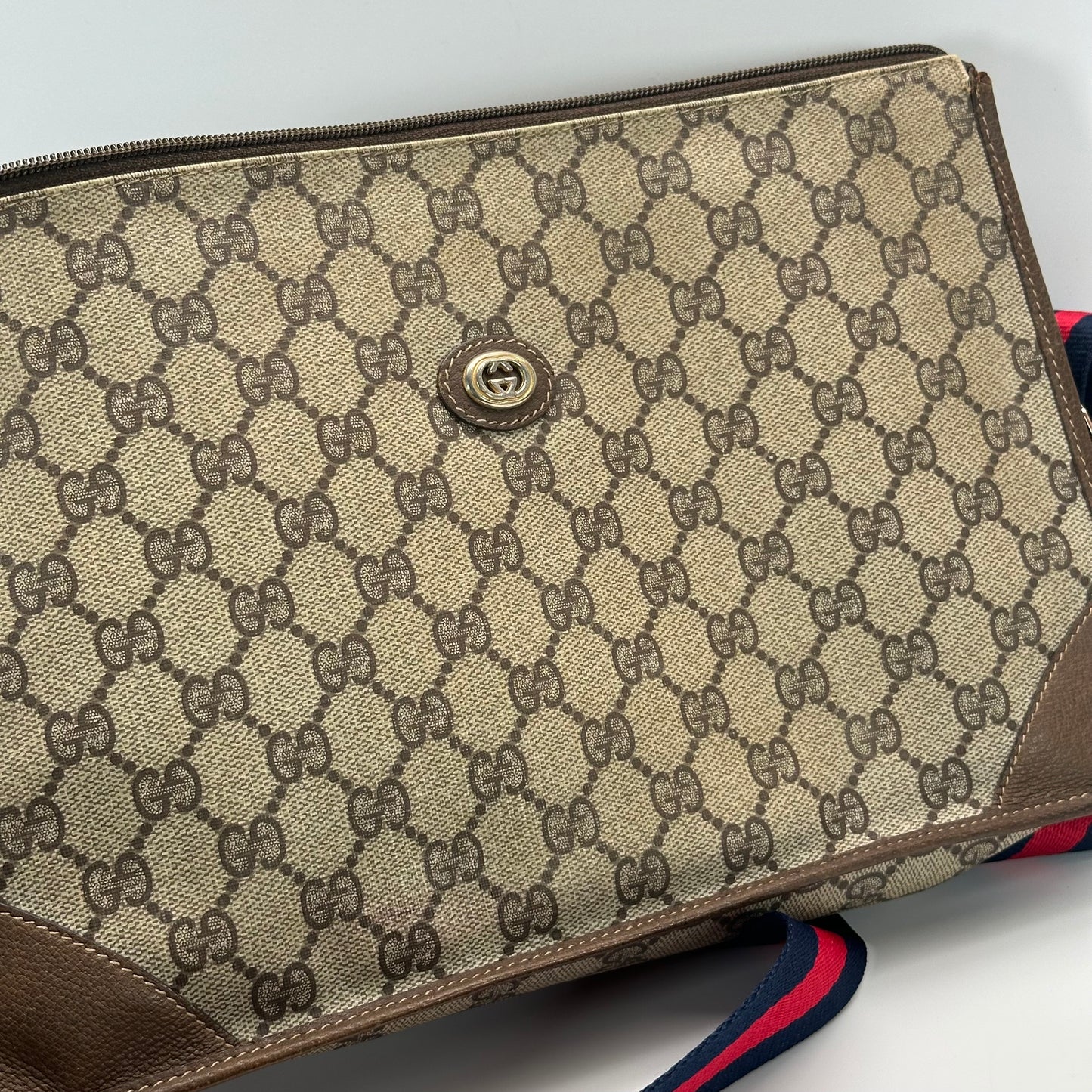 Authentic GUCCI GG Canvas Zipper Pouch Crossbody