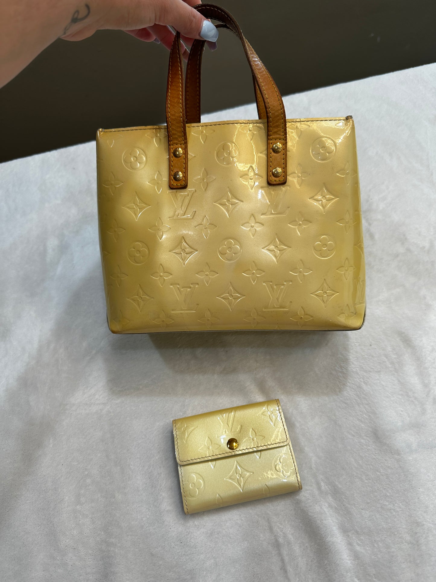 Authentic Louis Vuitton Pearl Vernis Reade PM Handbag & Compact Wallet Bundle Set