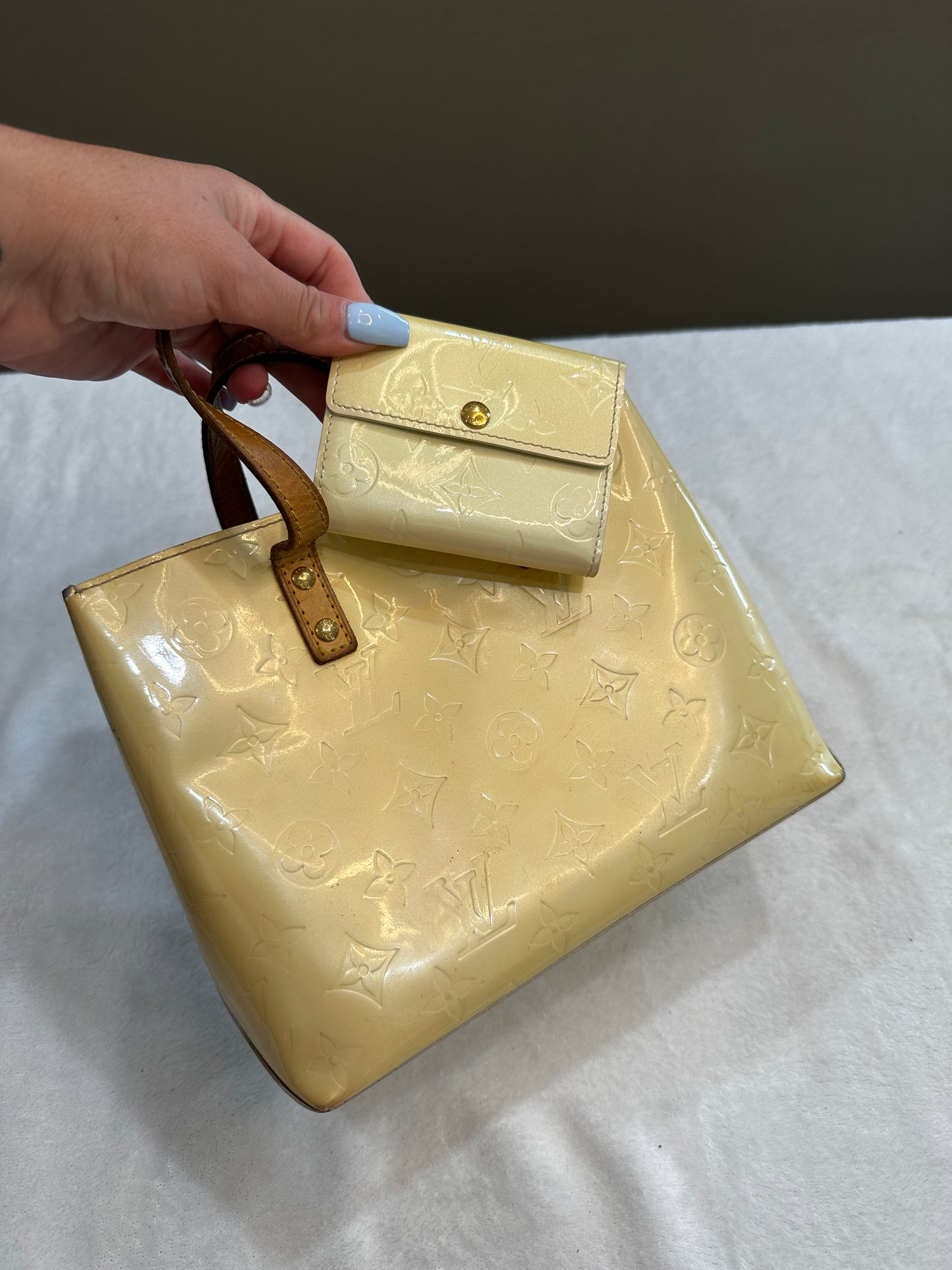 Authentic Louis Vuitton Pearl Vernis Reade PM Handbag & Compact Wallet Bundle Set