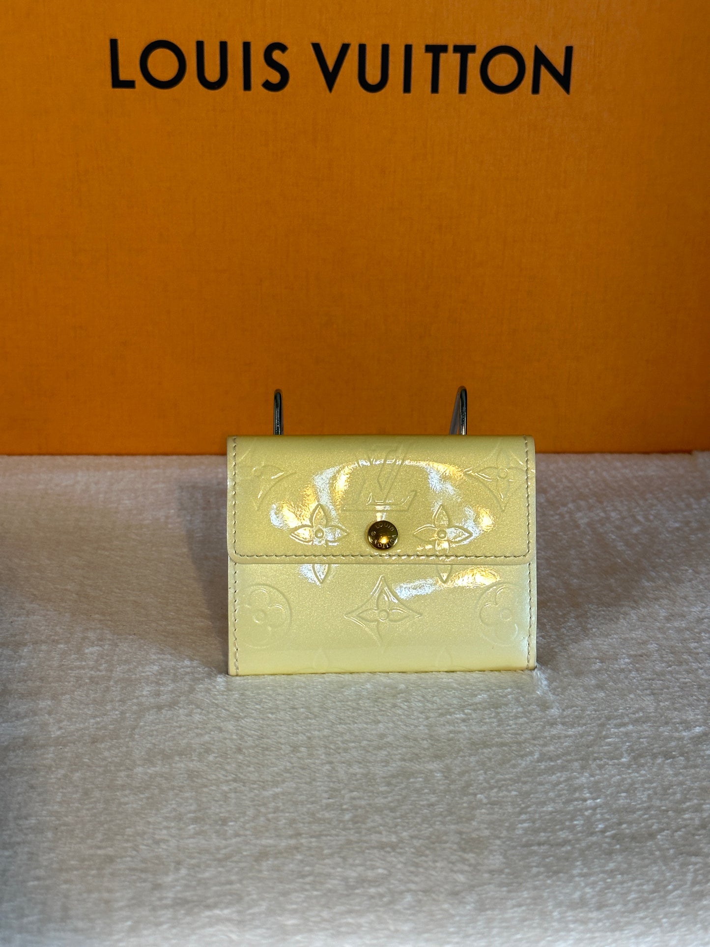 Authentic Louis Vuitton Pearl Vernis Reade PM Handbag & Compact Wallet Bundle Set