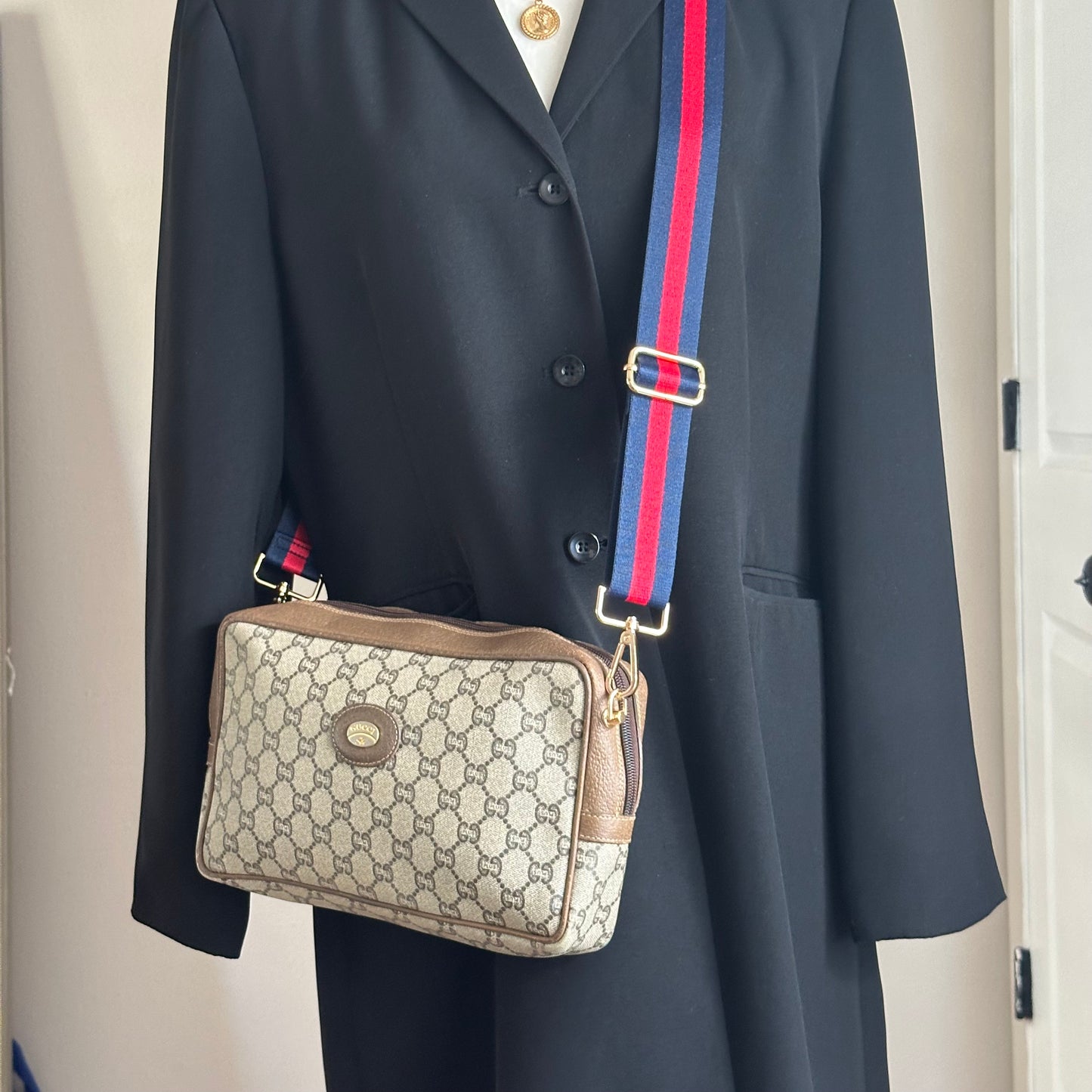 Authentic GUCCI GG Canvas Zipper Pouch Crossbody