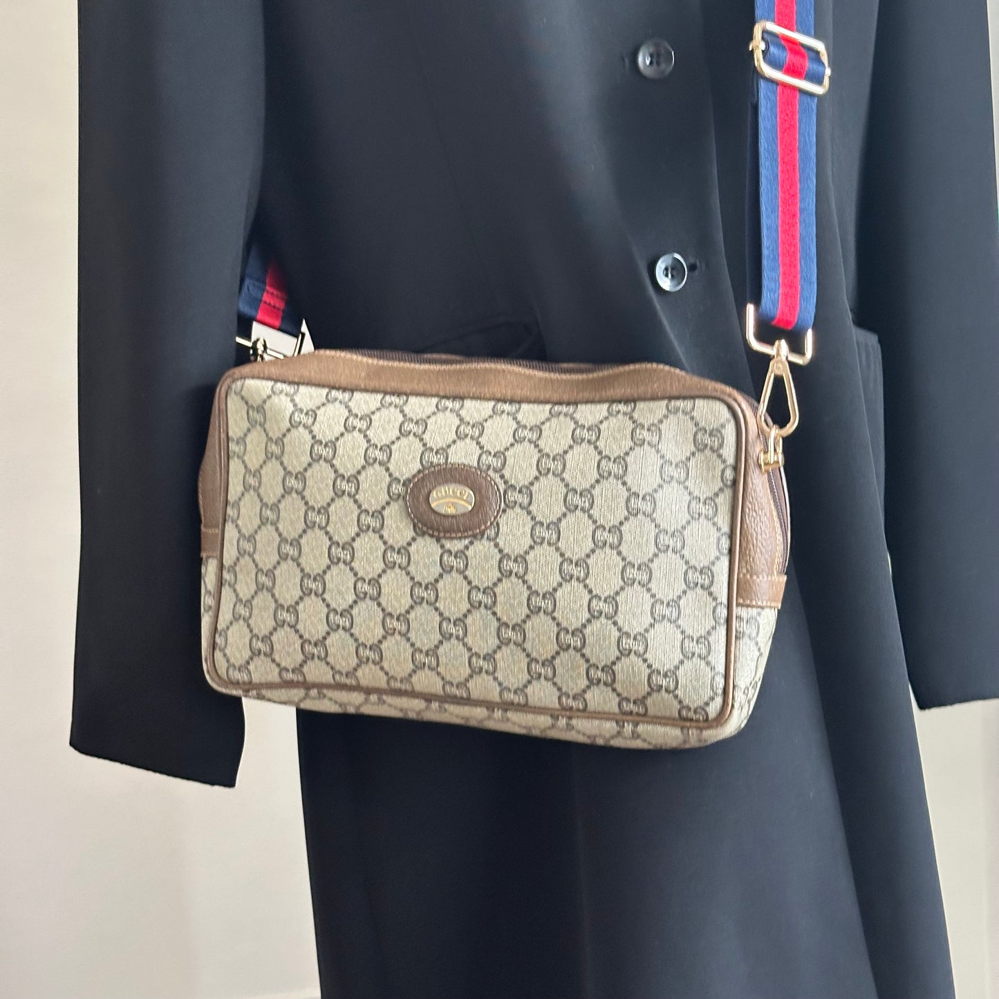 Authentic GUCCI GG Canvas Zipper Pouch Crossbody