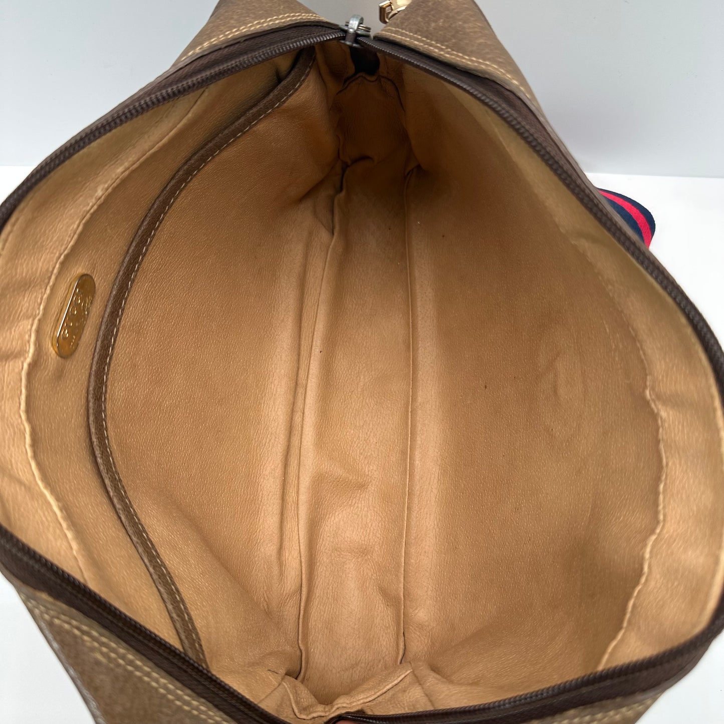 Authentic GUCCI GG Canvas Zipper Pouch Crossbody