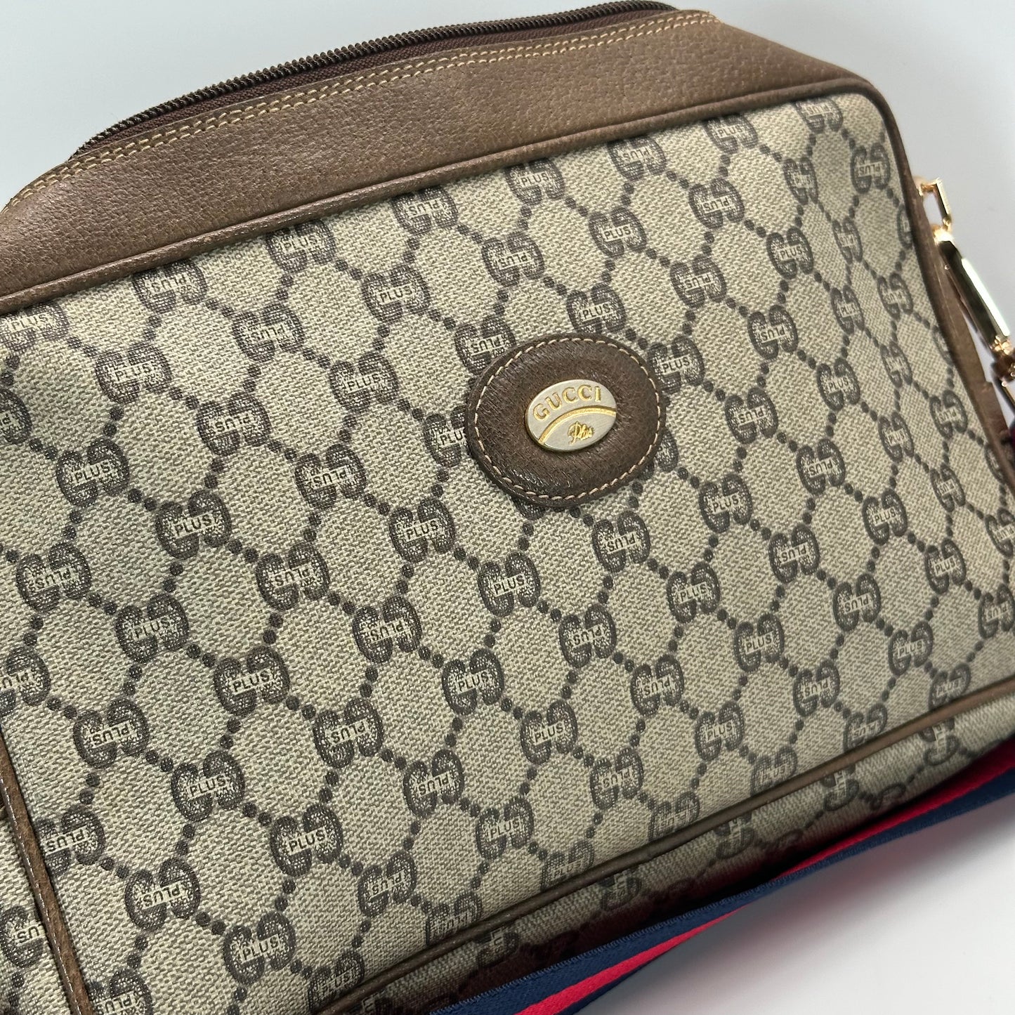 Authentic GUCCI GG Canvas Zipper Pouch Crossbody