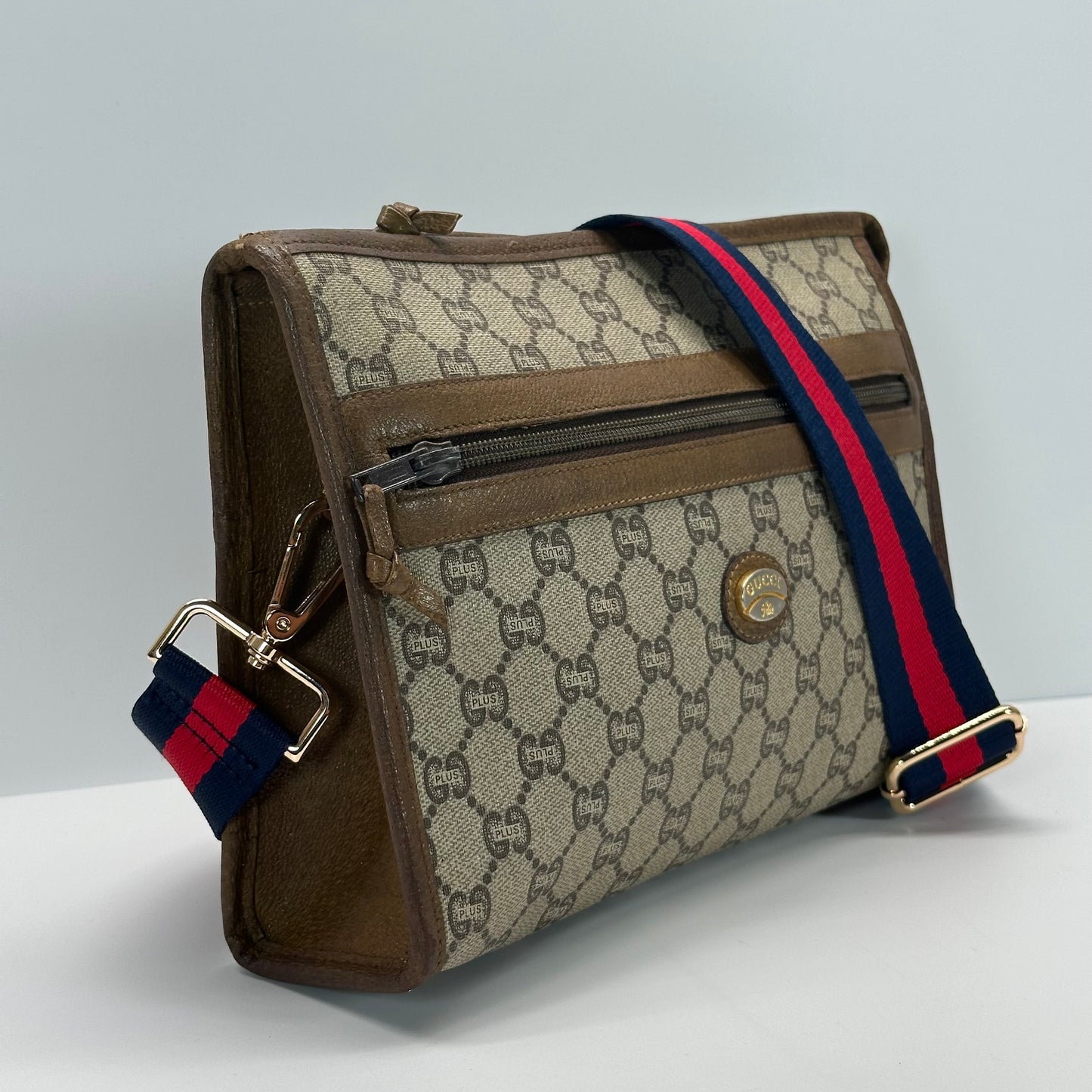 Authentic GUCCI GG Canvas Zipper Pouch Crossbody