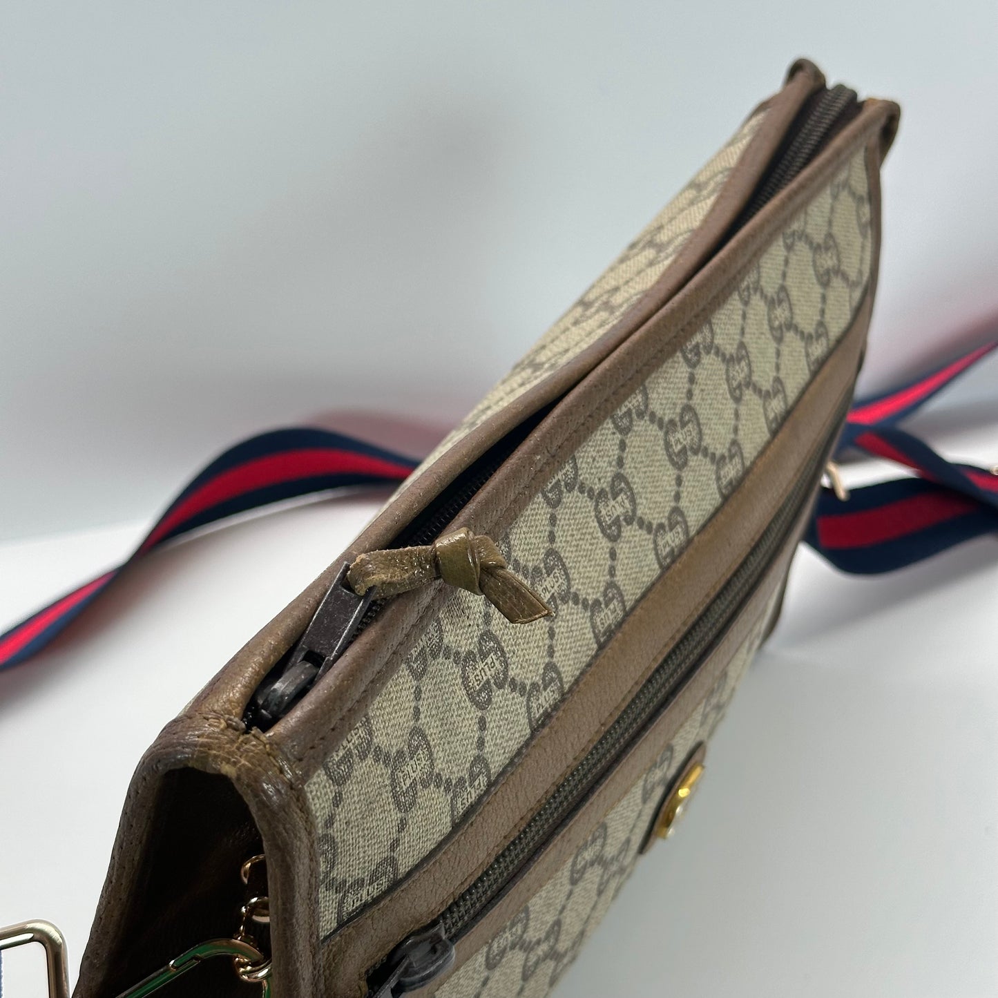 Authentic GUCCI GG Canvas Zipper Pouch Crossbody