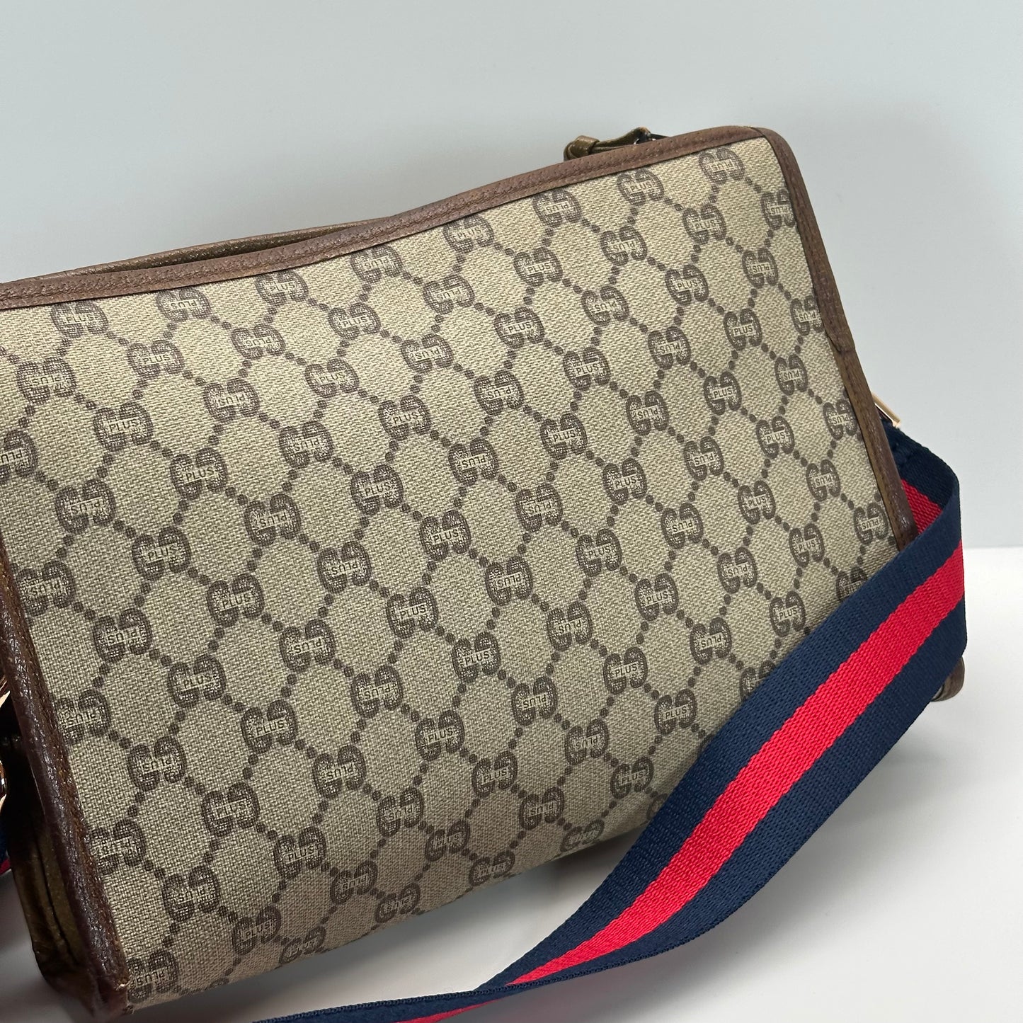 Authentic GUCCI GG Canvas Zipper Pouch Crossbody