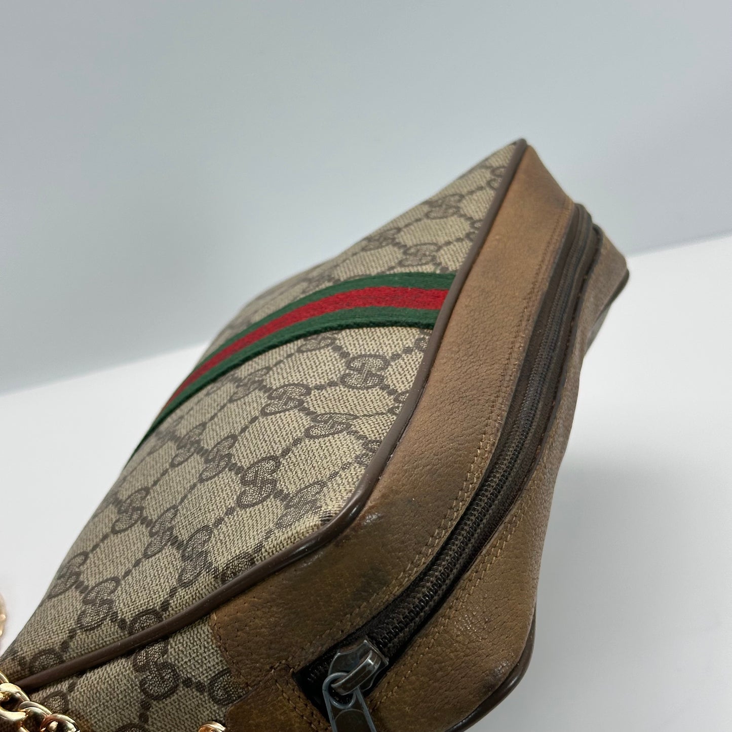Authentic GUCCI Canvas Supreme Zipper Crossbody
