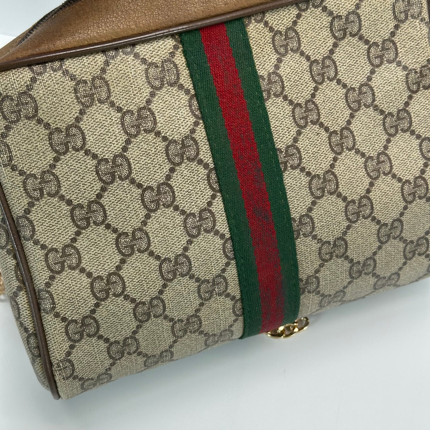 Authentic GUCCI Canvas Supreme Zipper Crossbody