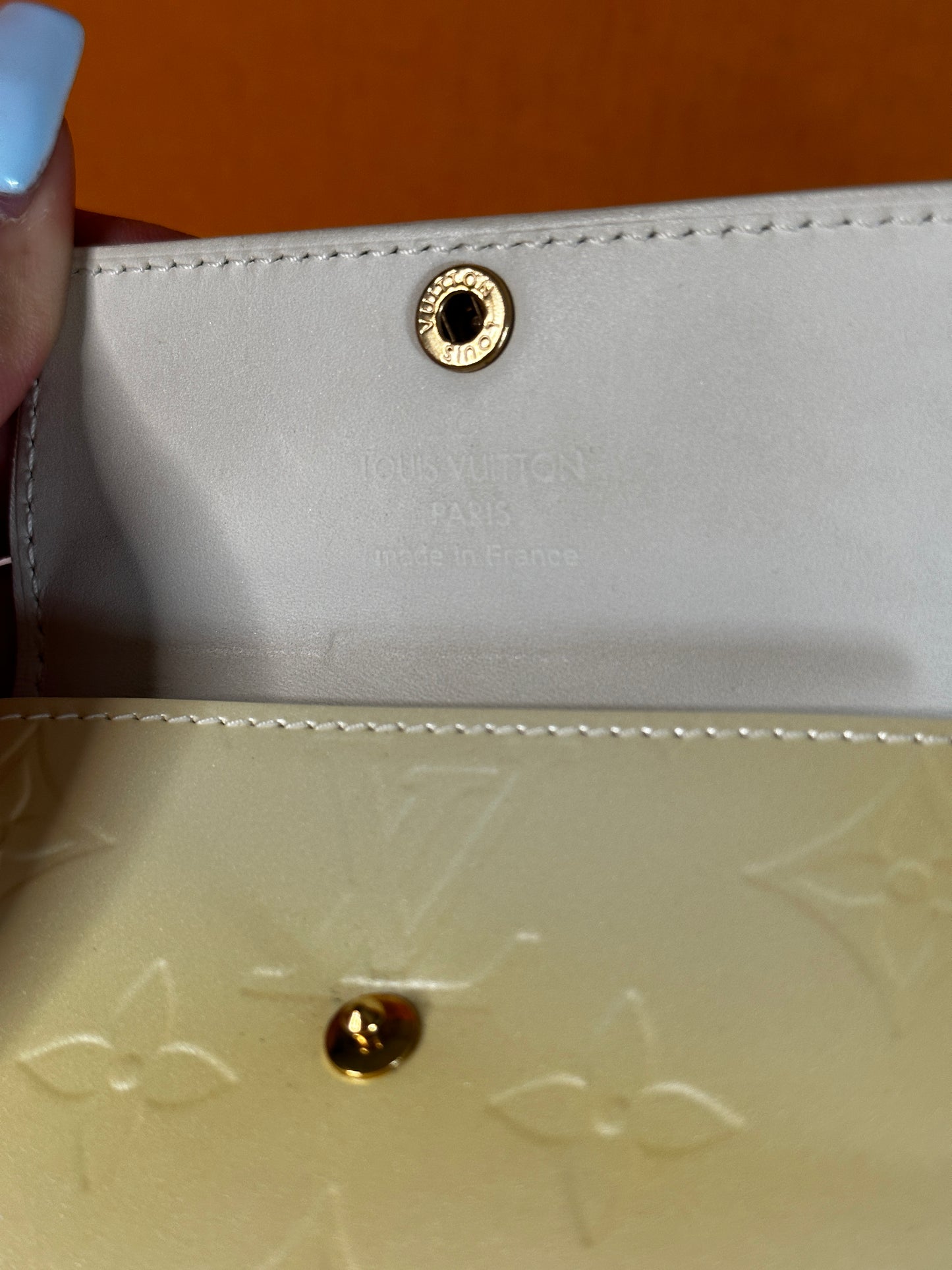 Authentic Louis Vuitton Pearl Vernis Reade PM Handbag & Compact Wallet Bundle Set